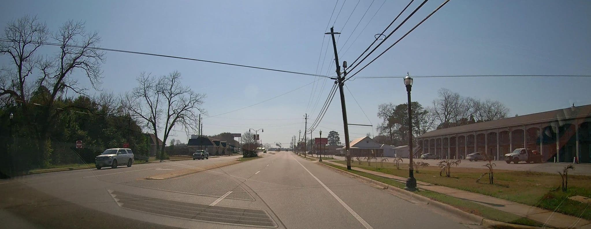 Street view near Scottish Inn, Perry — © lordsutch (CC BY-SA · Mapillary)