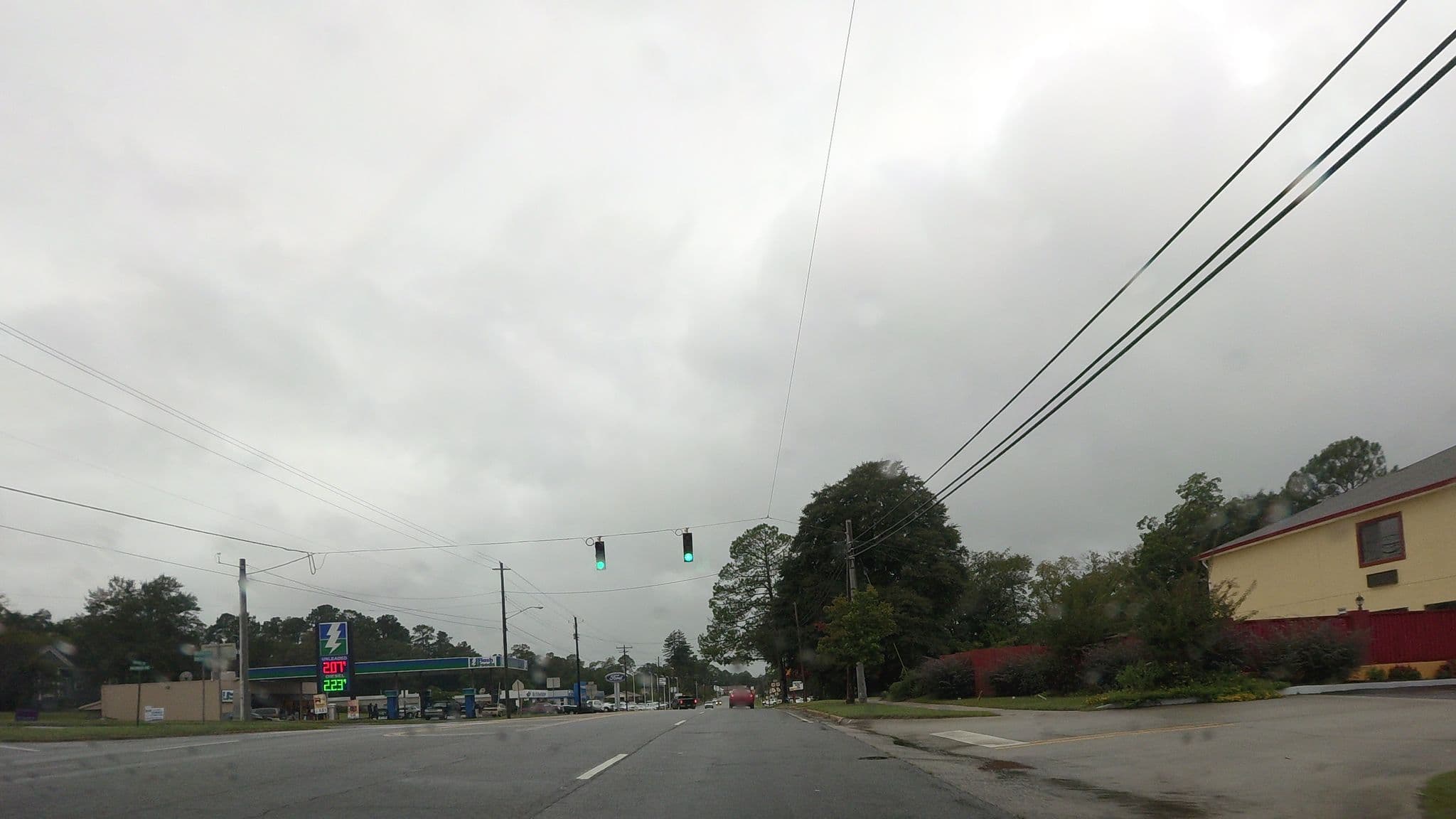 Street view near Budget Inn, Hawkinsville — © lordsutch (CC BY-SA · Mapillary)