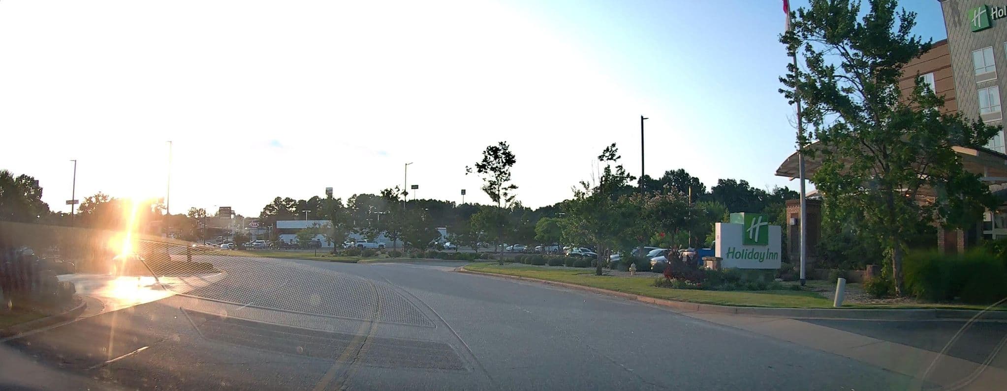Street view near Hampton Inn by Hilton, Macon — © lordsutch (CC BY-SA · Mapillary)