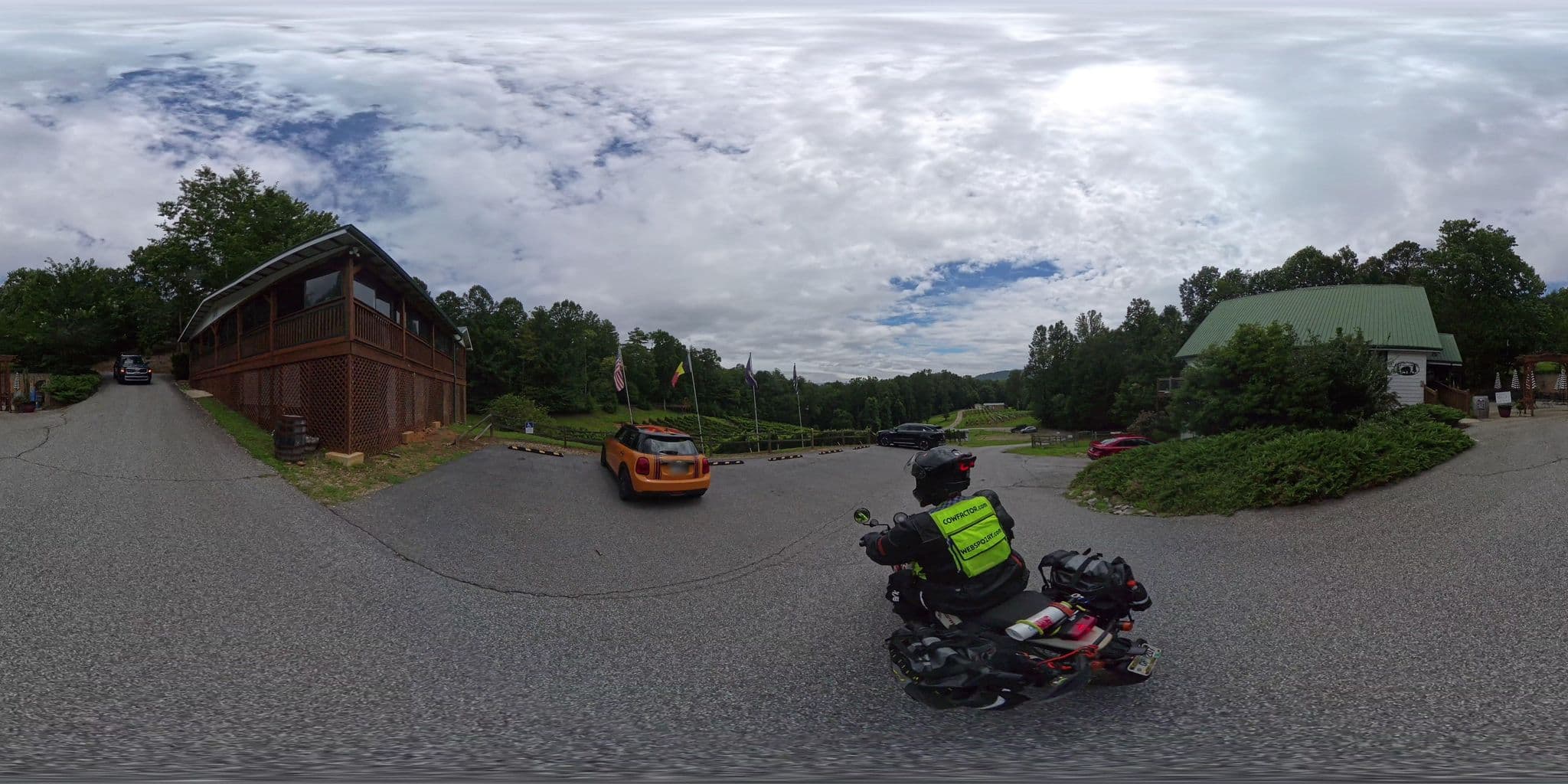 Street view near Paradise Hills Resort, Young Harris — © SugarFreePro (CC BY-SA · Mapillary)