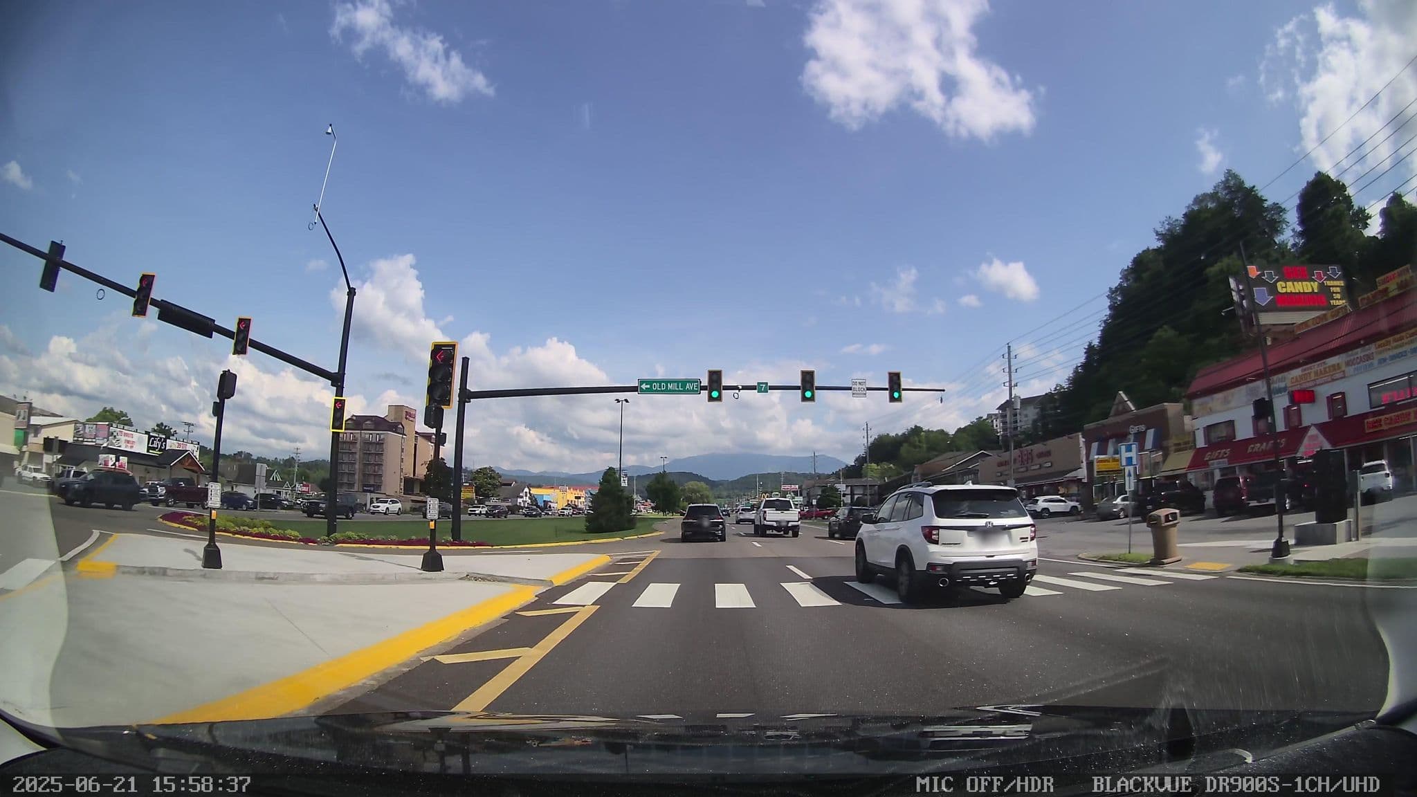 Street view near Honeysuckle Ridge Log Cabins, Pigeon Forge — © smichae (CC BY-SA · Mapillary)