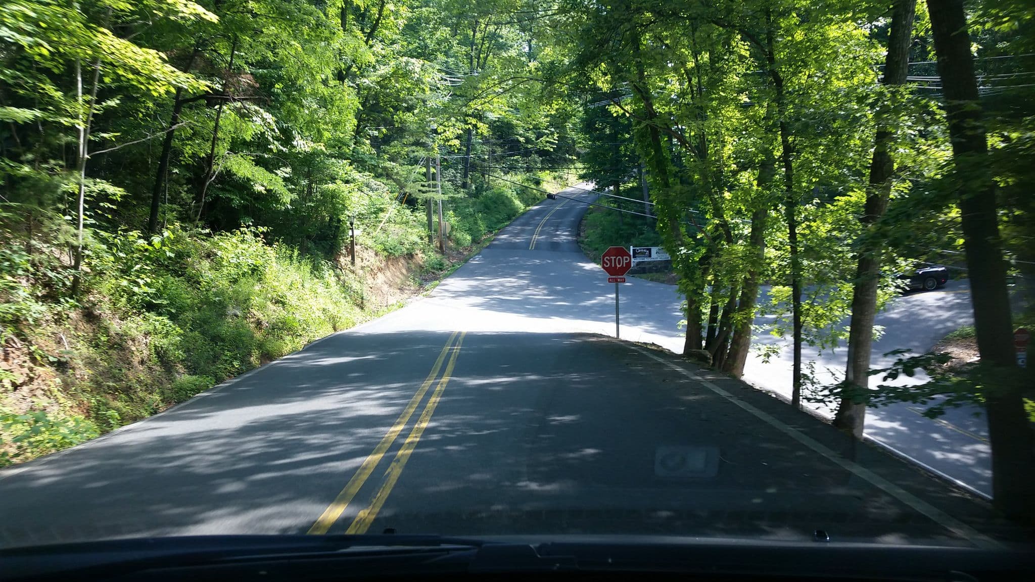 Street view near A Bear's Den Cabin Rental By American Mountain Rental, Gatlinburg — © dgearhart (CC BY-SA · Mapillary)