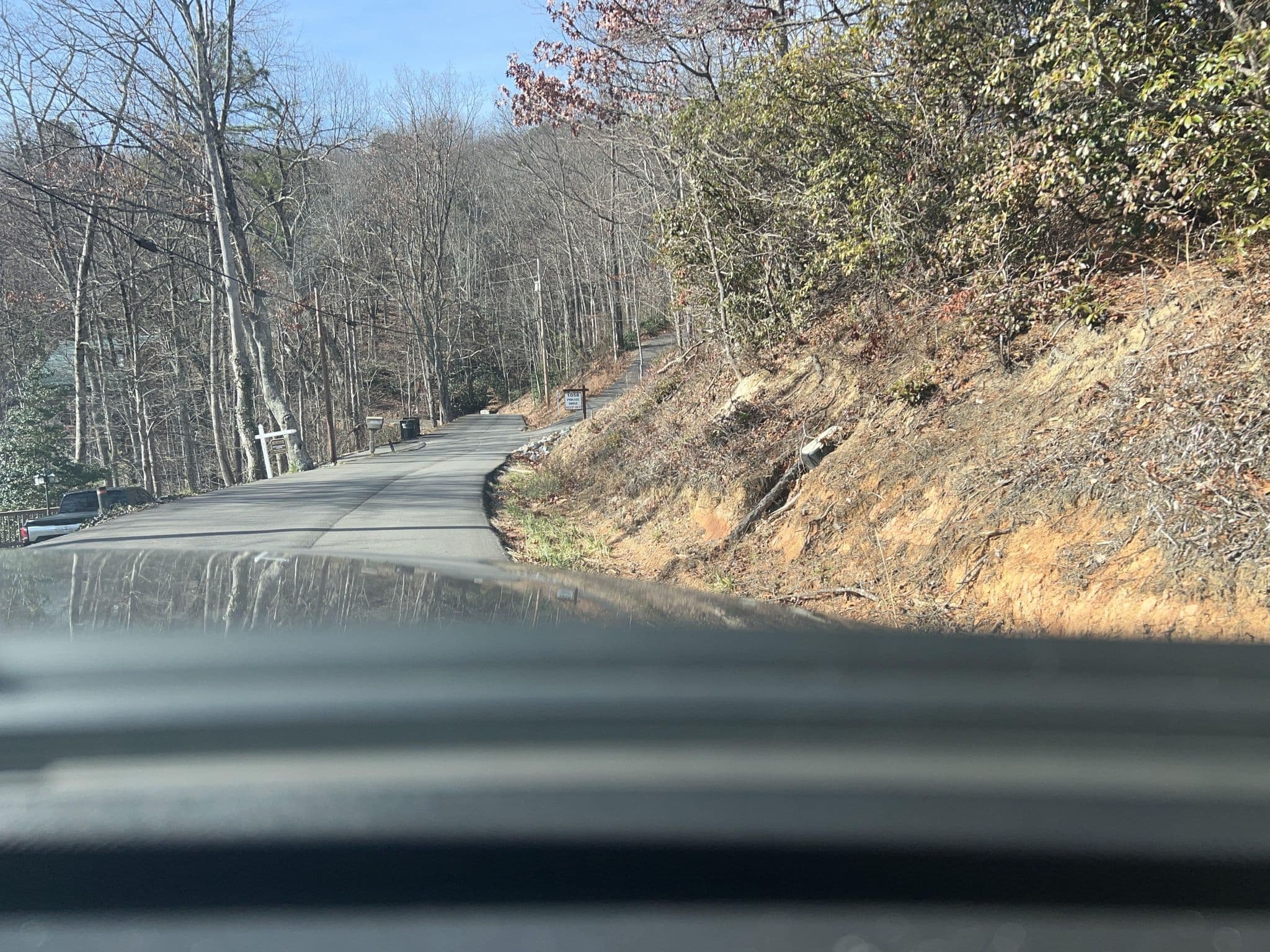 Street view near Chalet Village Cabin, Gatlinburg — © cubanoboi (CC BY-SA · Mapillary)