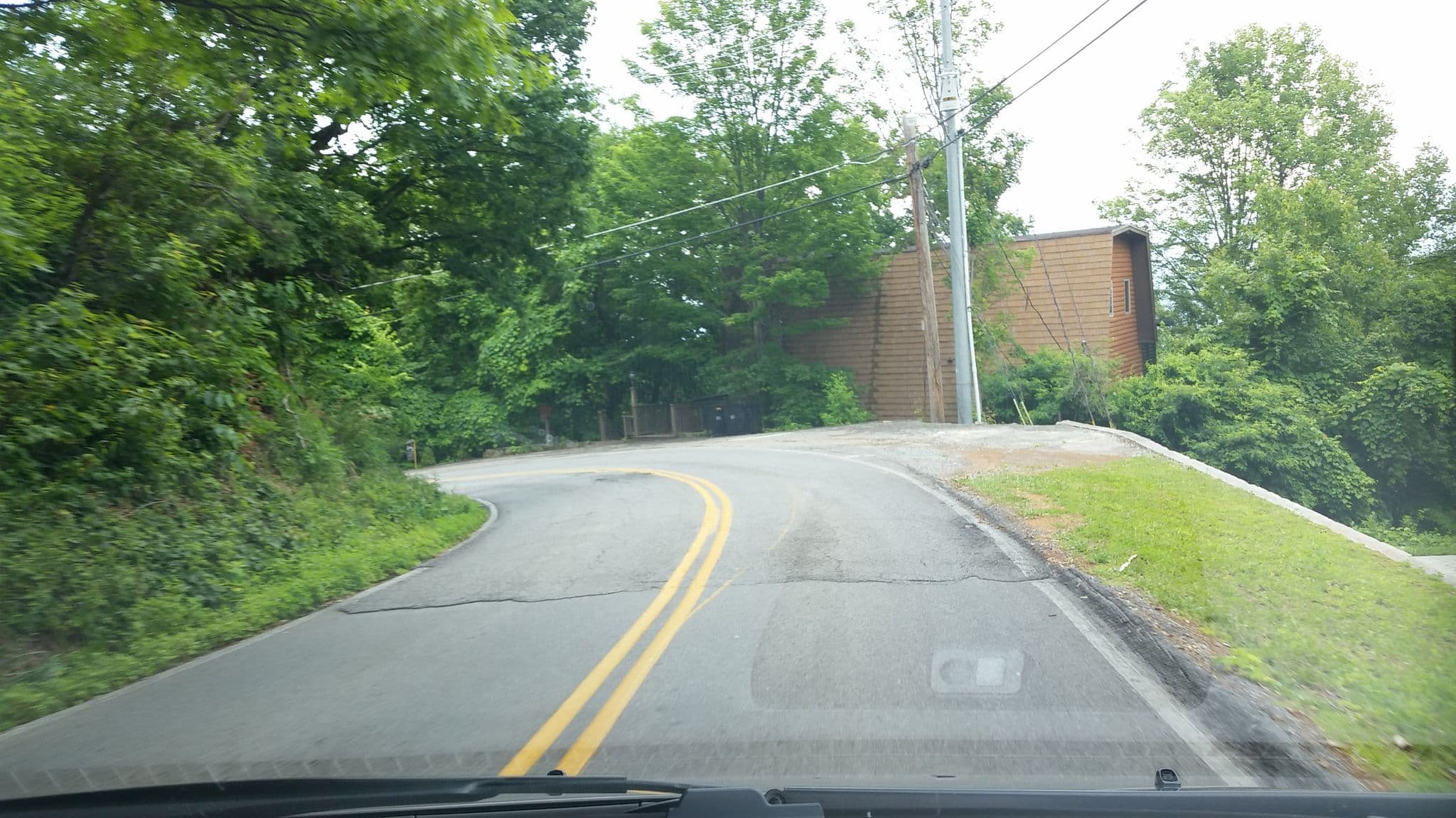 Street view near Cabin Mansion, Gatlinburg — © dgearhart (CC BY-SA · Mapillary)