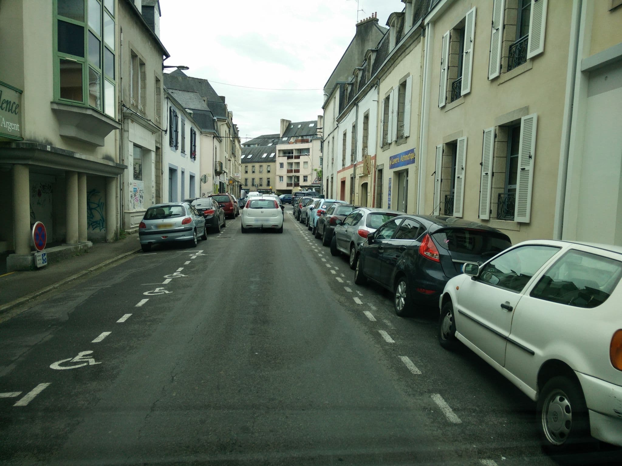 Street view near Terres de France - Appart'Hôtel Quimper, Quimper — © joostjakob (CC BY-SA · Mapillary)