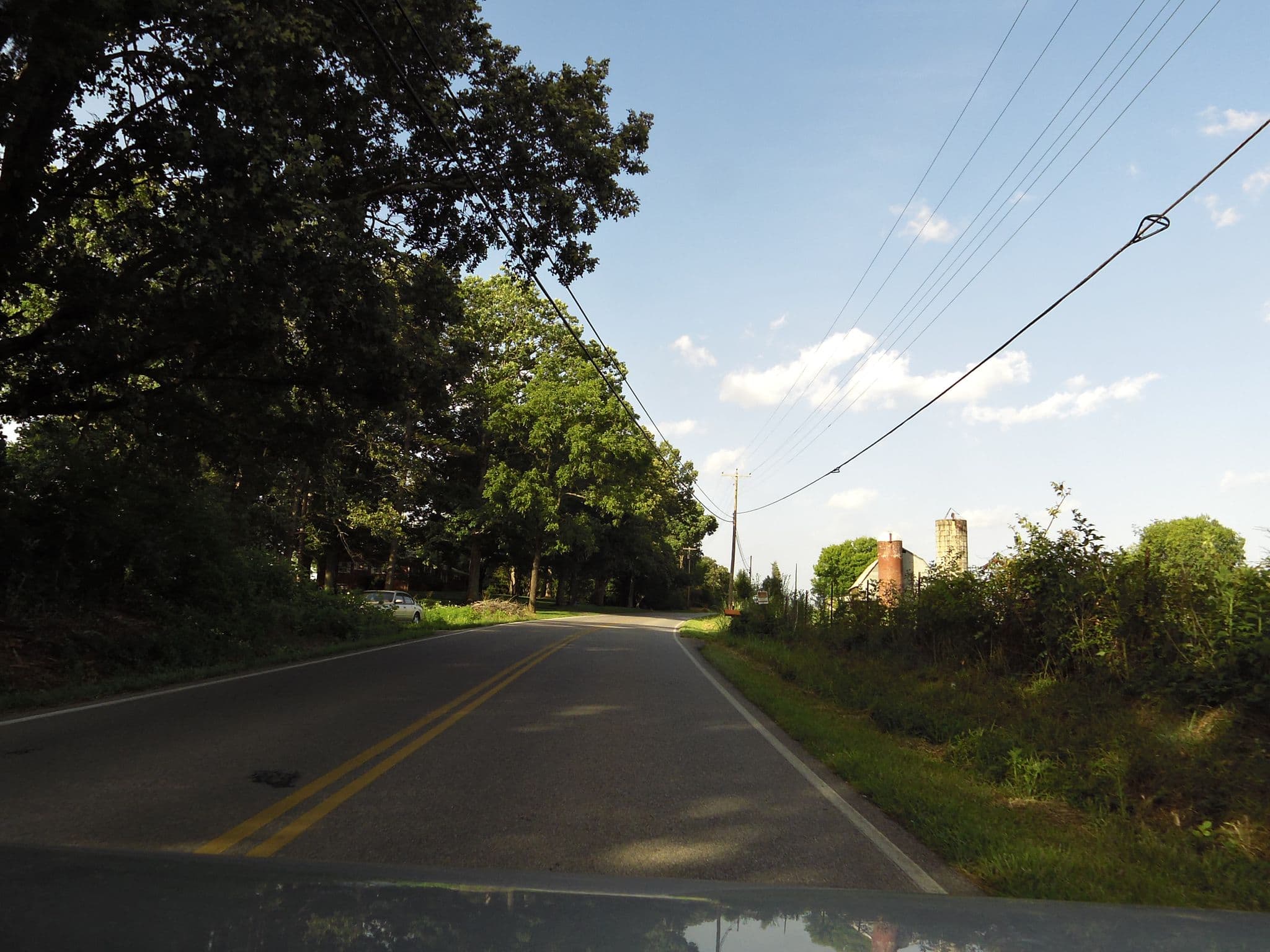 Street view near Dog World Resort, Eagleton Village — © allen (CC BY-SA · Mapillary)
