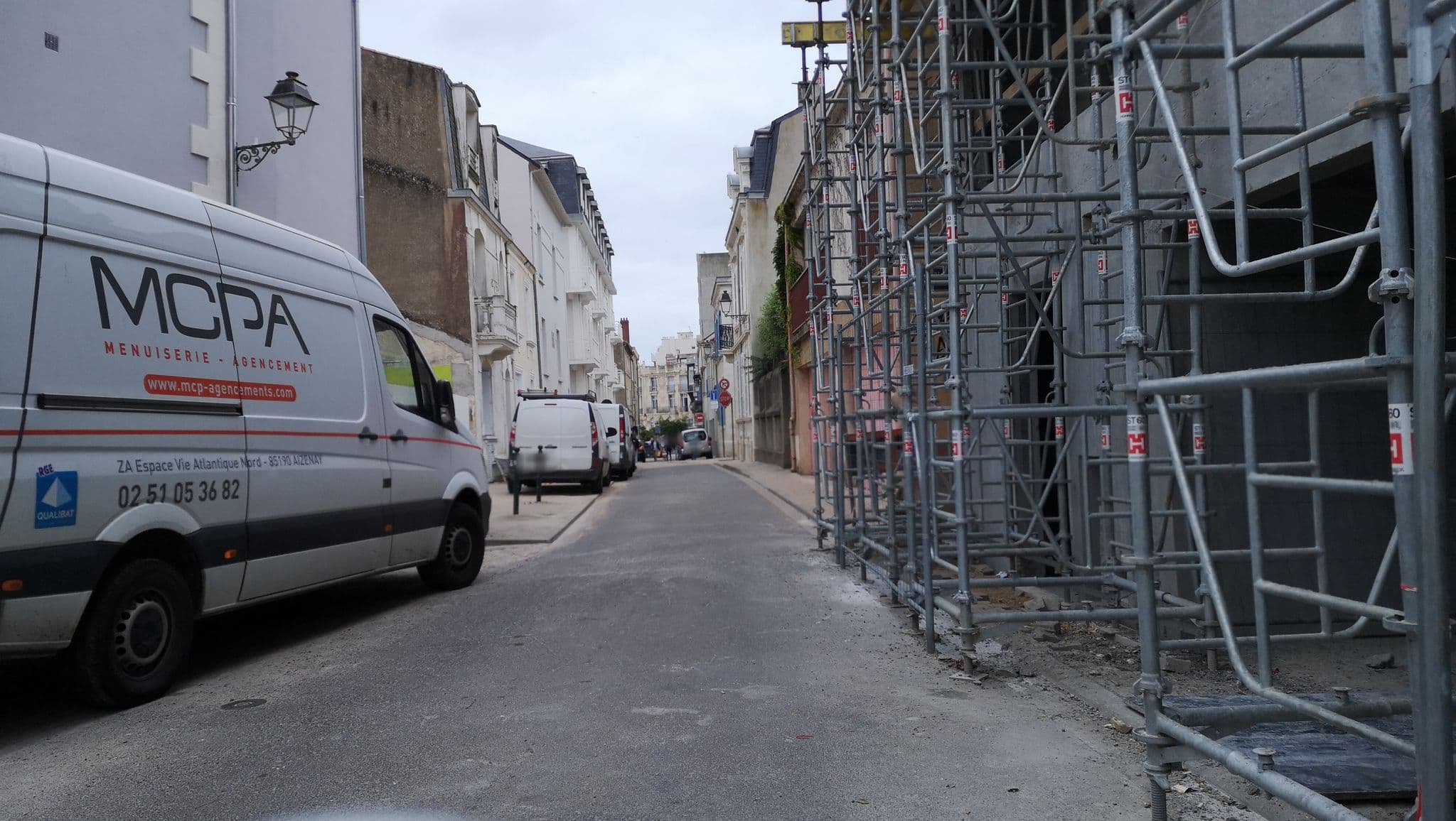 Street view near Hôtel Logis Les Hirondelles, Les Sables-d'Olonne — © u4y0u (CC BY-SA · Mapillary)