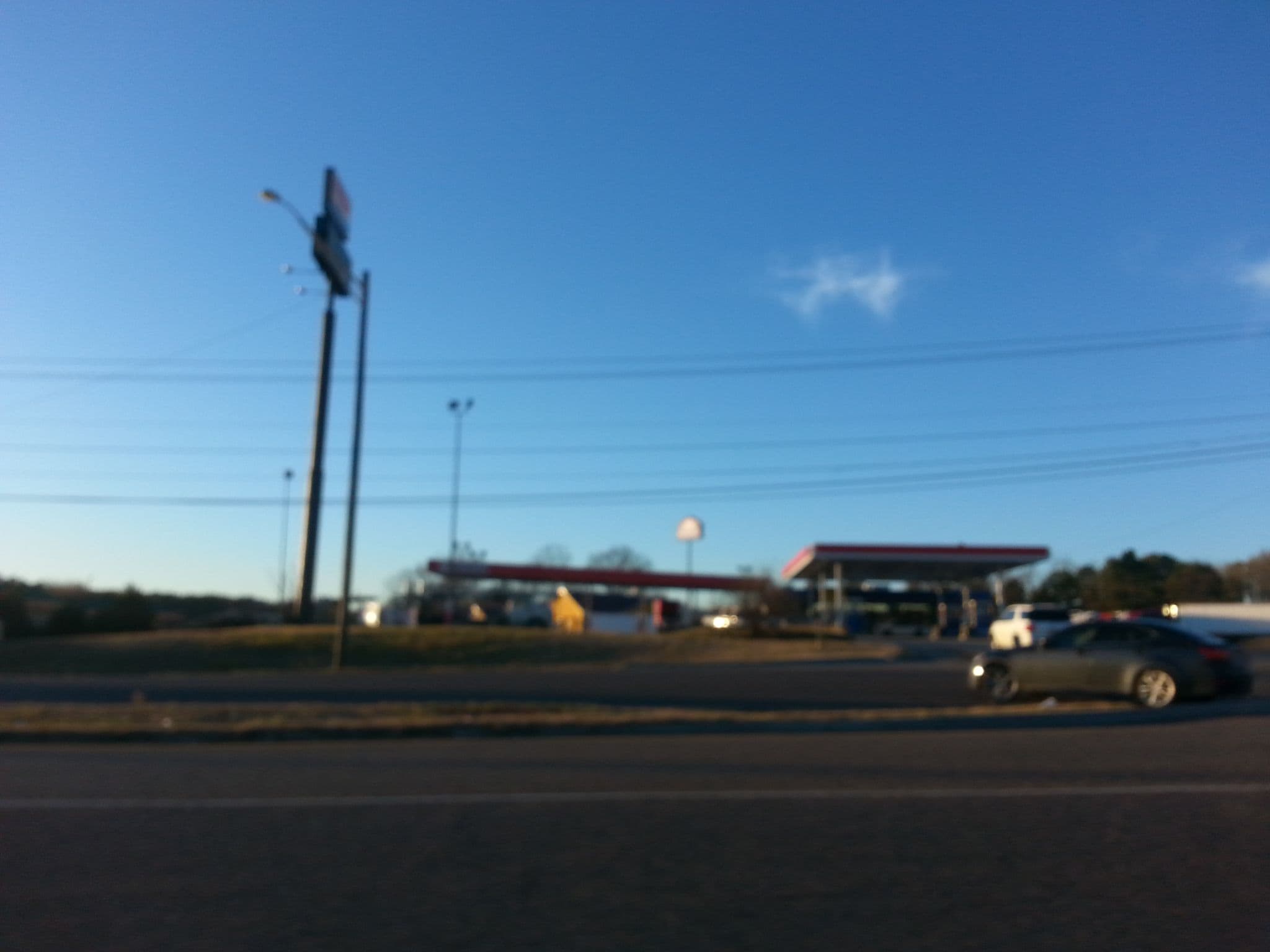 Street view near Eagle Rock Retreat Center, Mascot — © allen (CC BY-SA · Mapillary)