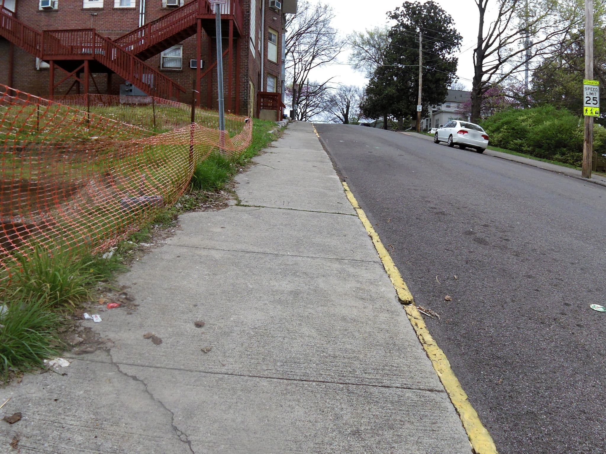 Street view near Nivix, Aerie Of The Firemind, Knoxville — © allen (CC BY-SA · Mapillary)