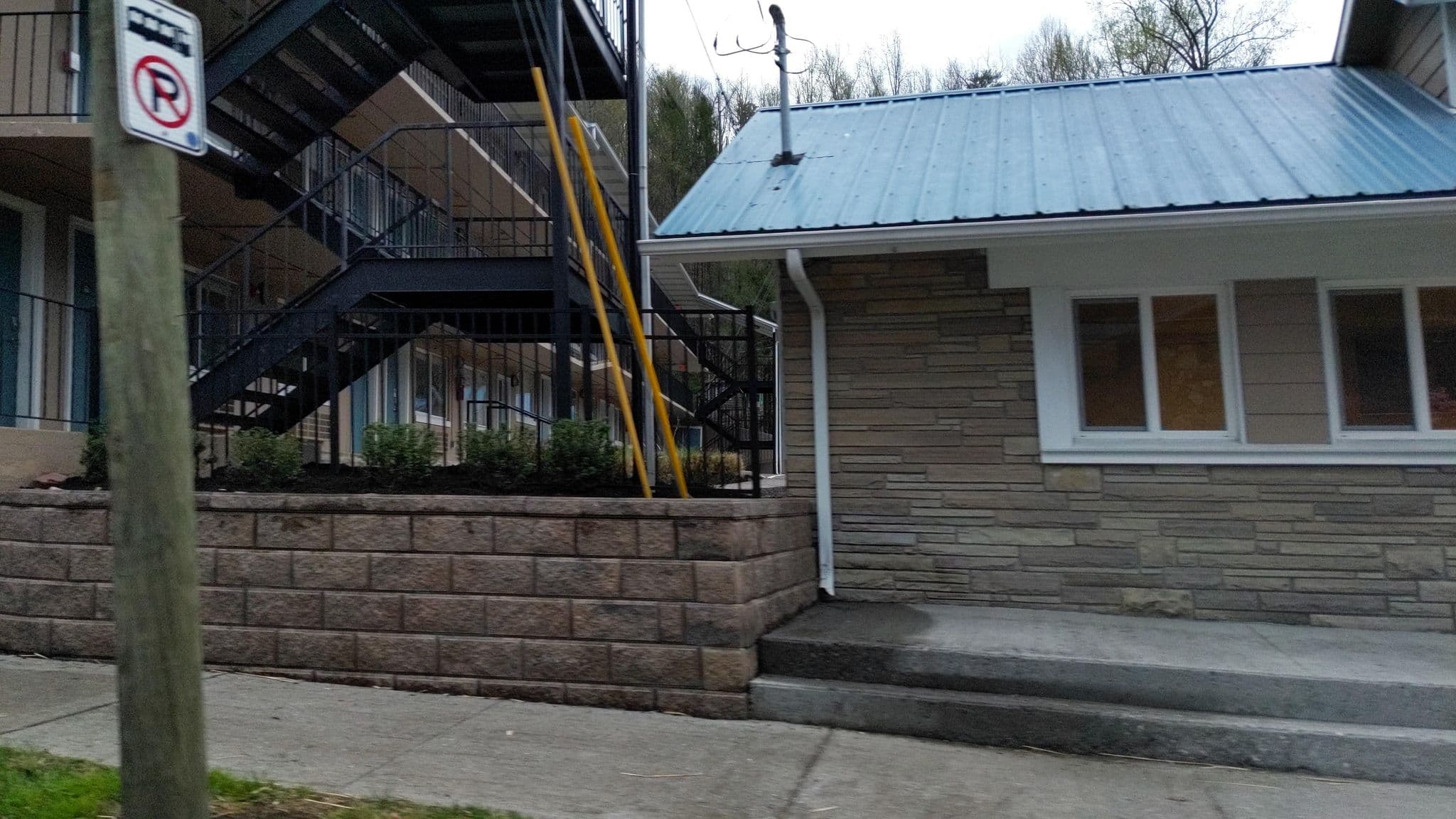 Street view near Eastside Motel, Gatlinburg — © magic1010d (CC BY-SA · Mapillary)