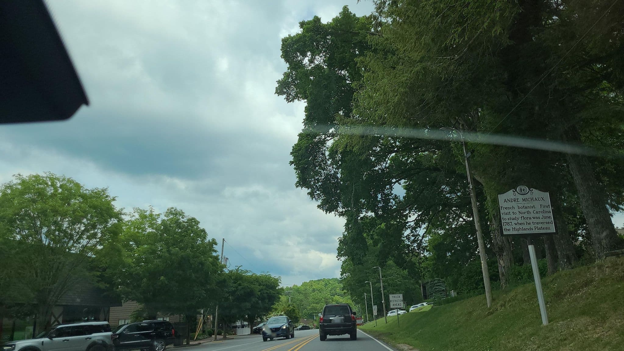 Street view near Main Street Inn Highlands, Cullowhee — © jacklehoullier (CC BY-SA · Mapillary)
