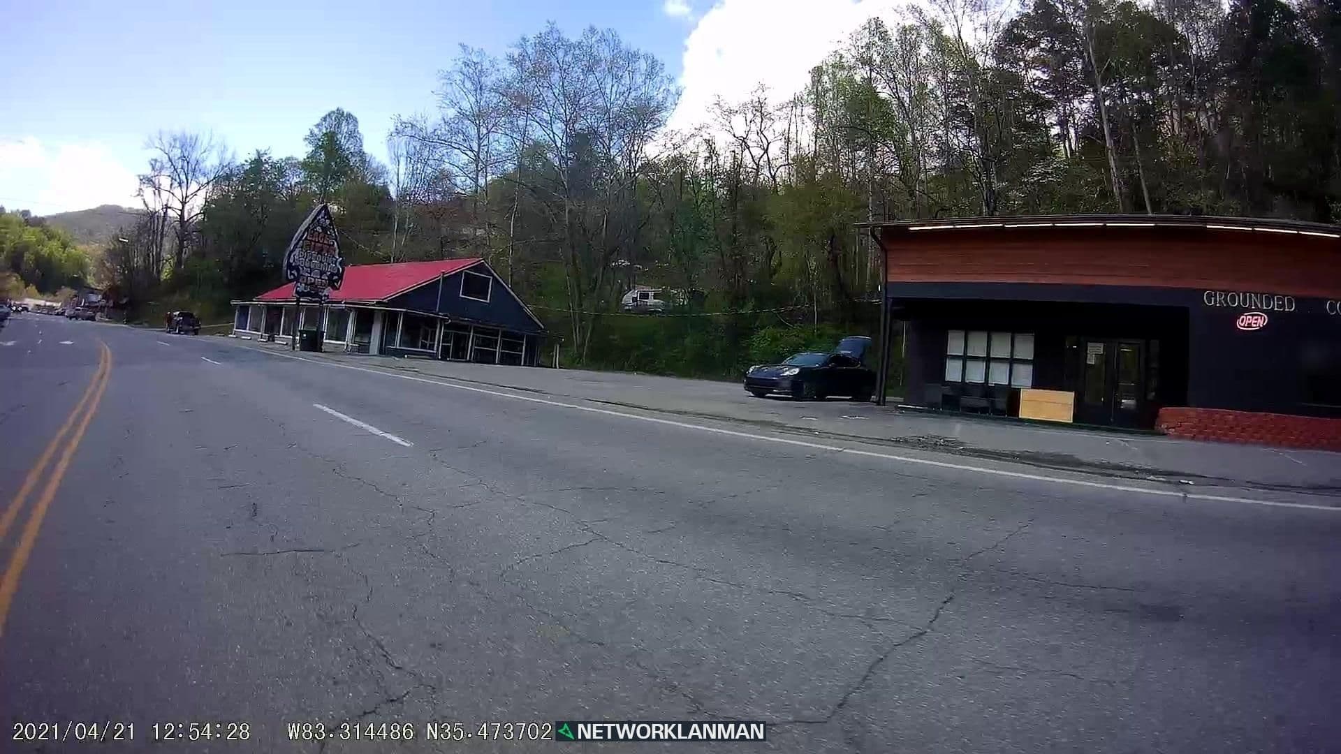 Street view near Teddy Bear Motel, Bryson City — © networklanman (CC BY-SA · Mapillary)