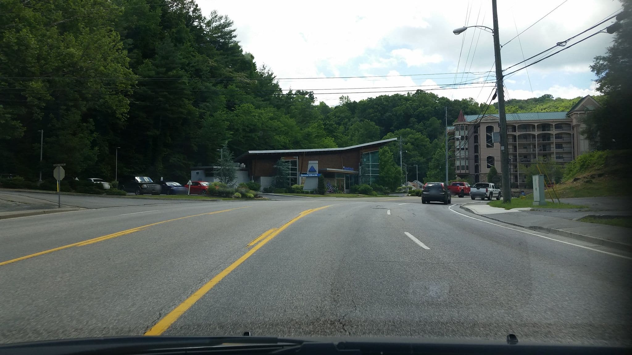Street view near Ski View Motel, Gatlinburg — © dgearhart (CC BY-SA · Mapillary)
