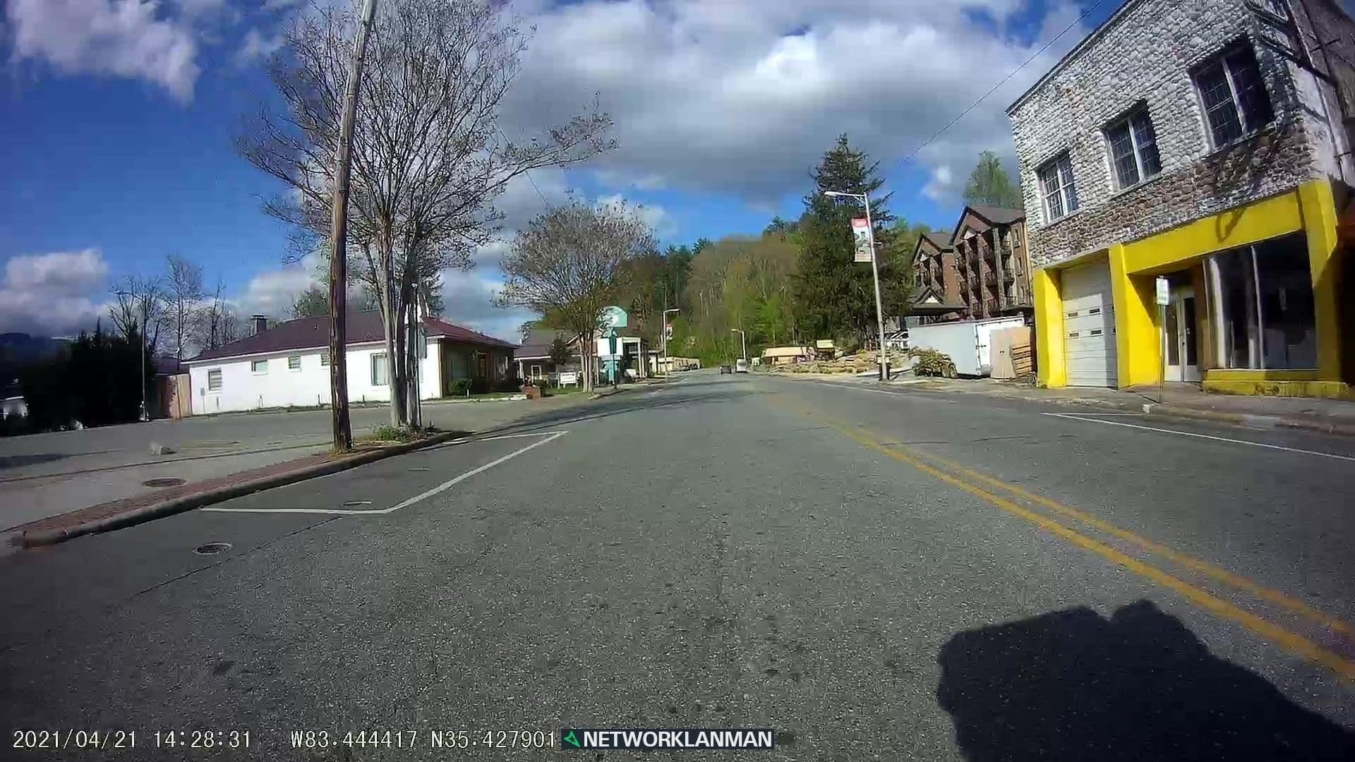 Street view near Rosewood Inn, Bryson City — © networklanman (CC BY-SA · Mapillary)