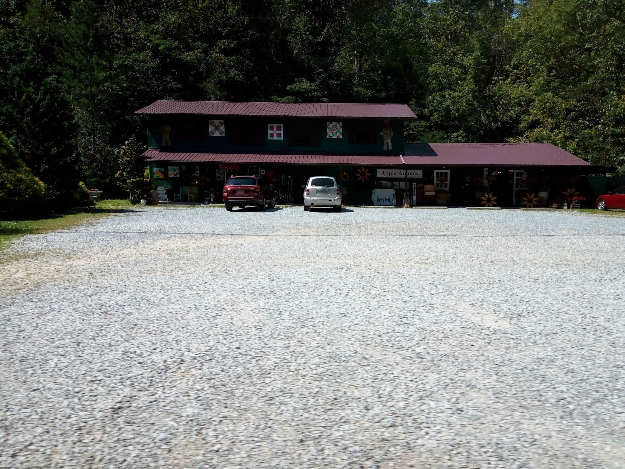 Street view near Bearfoot Memories Cabin, Gatlinburg — © mapfool (CC BY-SA · Mapillary)