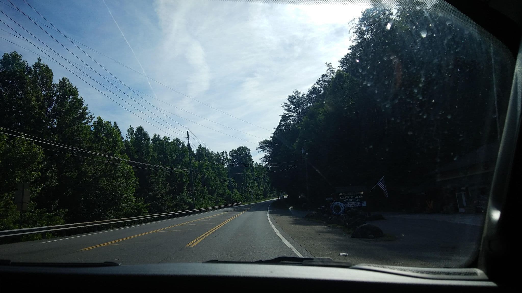 Street view near Alan's Log Cabin Rentals, Gatlinburg — © jacklehoullier (CC BY-SA · Mapillary)