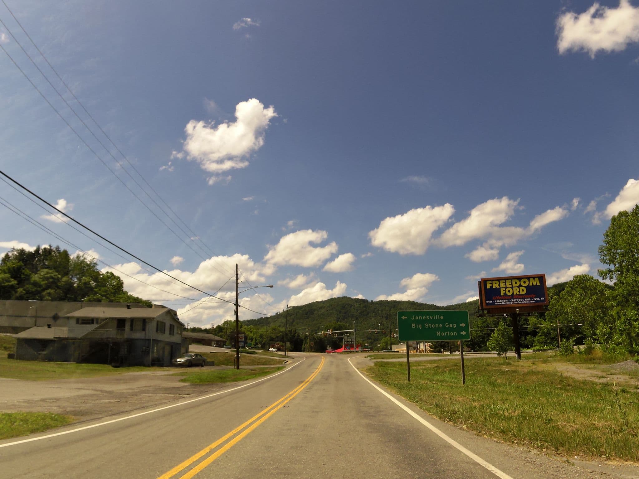 Street view near laundry, Pennington Gap — © allen (CC BY-SA · Mapillary)