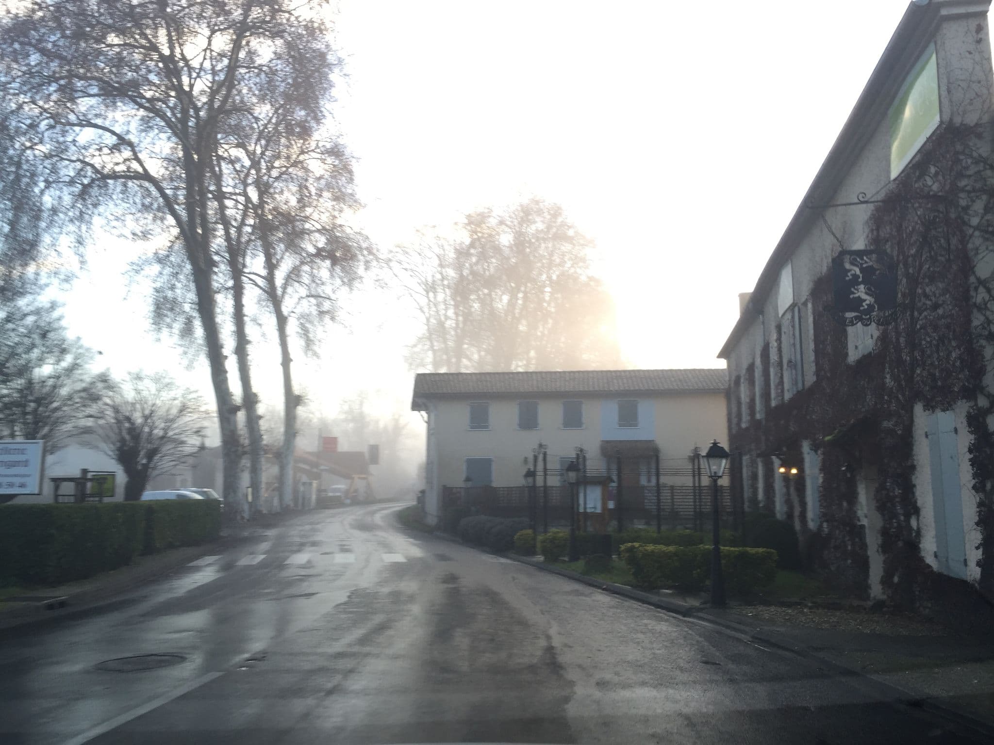 Street view near Hôtel du Périgord, Saint-Aulaye — © pgiraud (CC BY-SA · Mapillary)