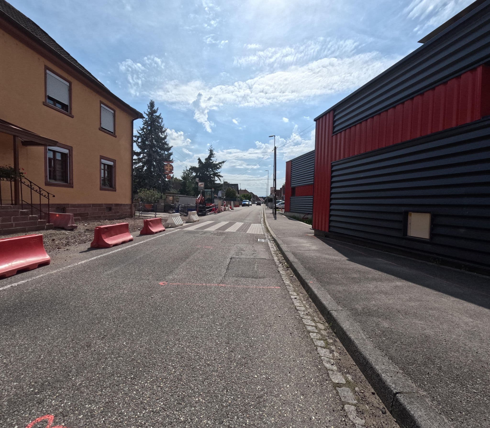 Street view near Hôtel restaurant À la Croix d'Or, Sessenheim — © kopra (CC BY-SA · Mapillary)