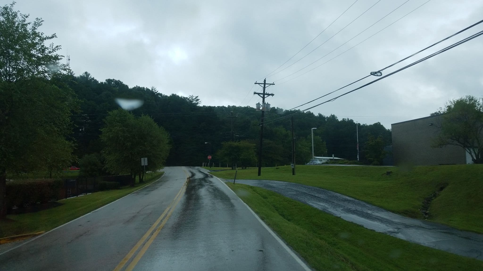Street view near Holiday Inn Express Morehead, Owingsville — © jbthemilker (CC BY-SA · Mapillary)