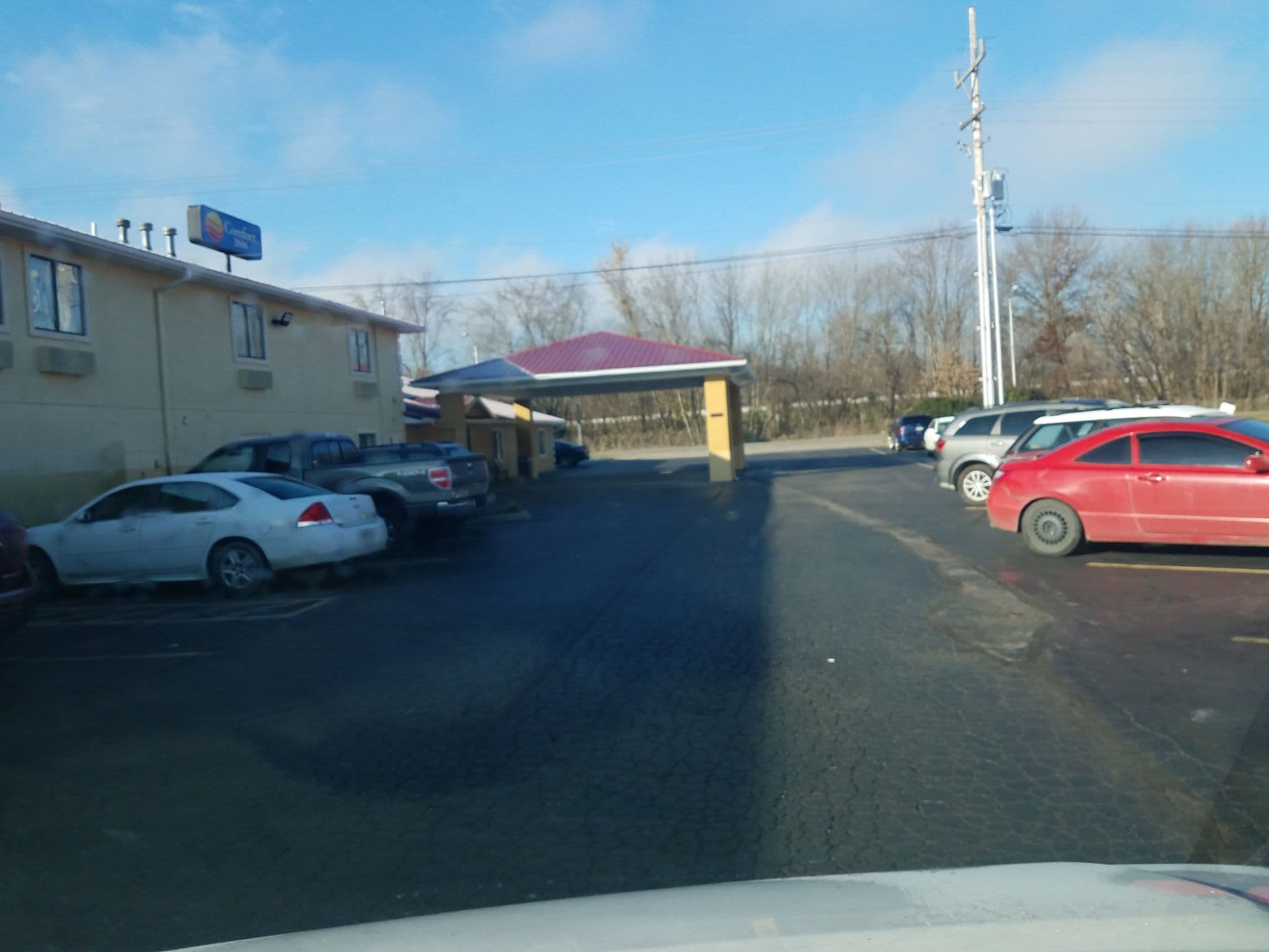 Street view near Choice Hotels, Wheelersburg — © jbthemilker (CC BY-SA · Mapillary)