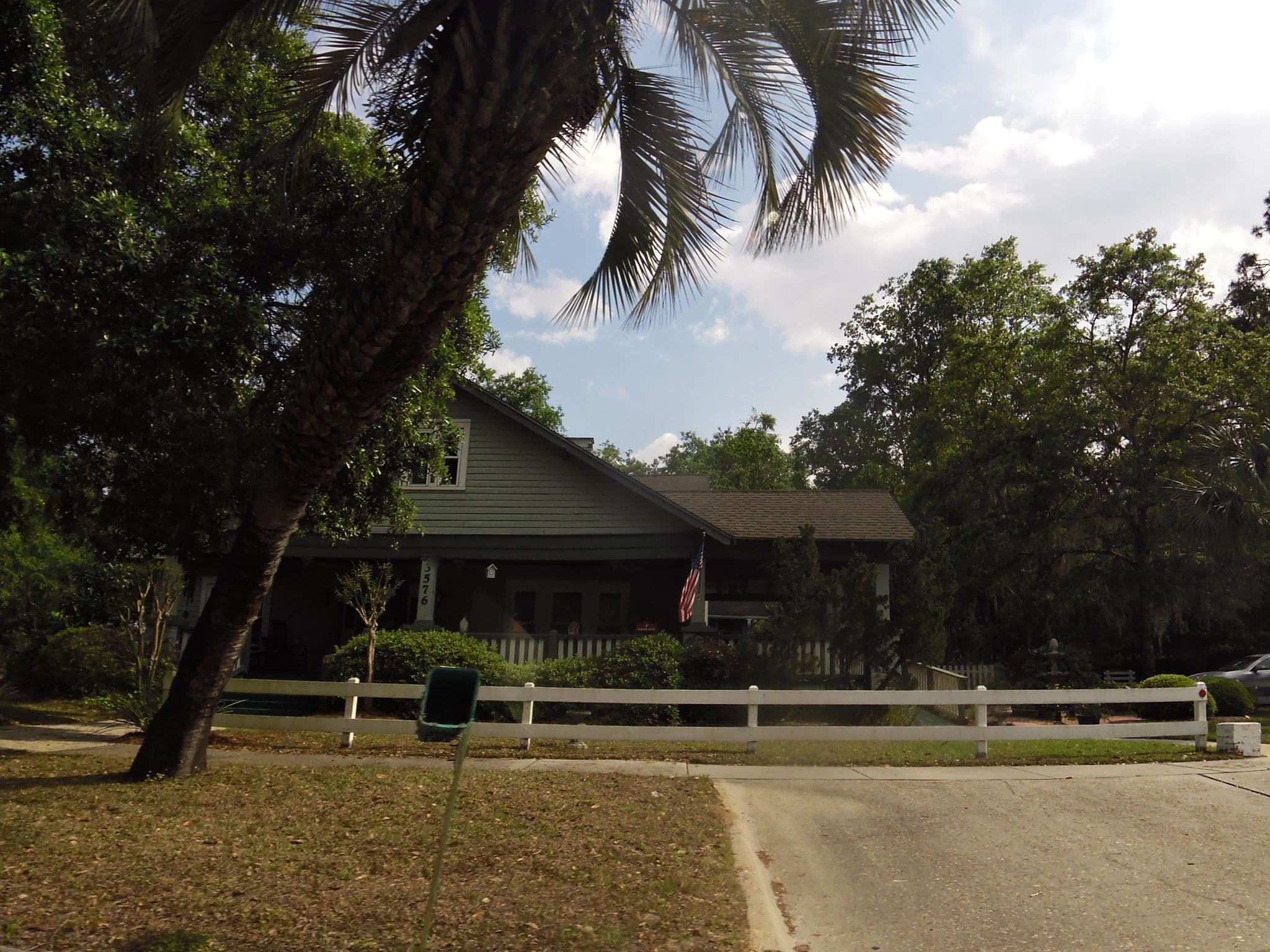 Street view near Inn At Folkston B+B, Folkston — © allen (CC BY-SA · Mapillary)