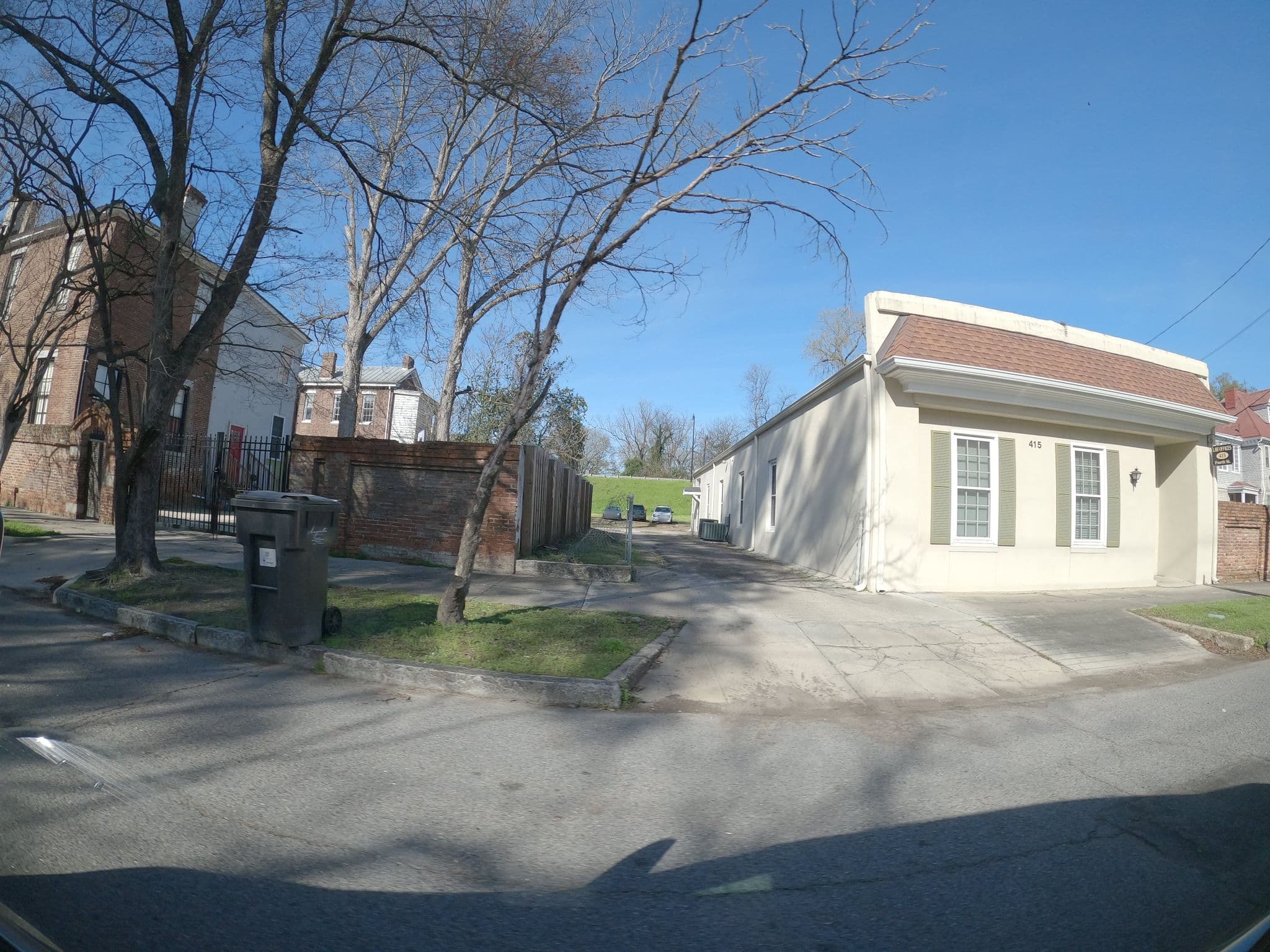 Street view near Olde Town Inn, Augusta — © atze02 (CC BY-SA · Mapillary)