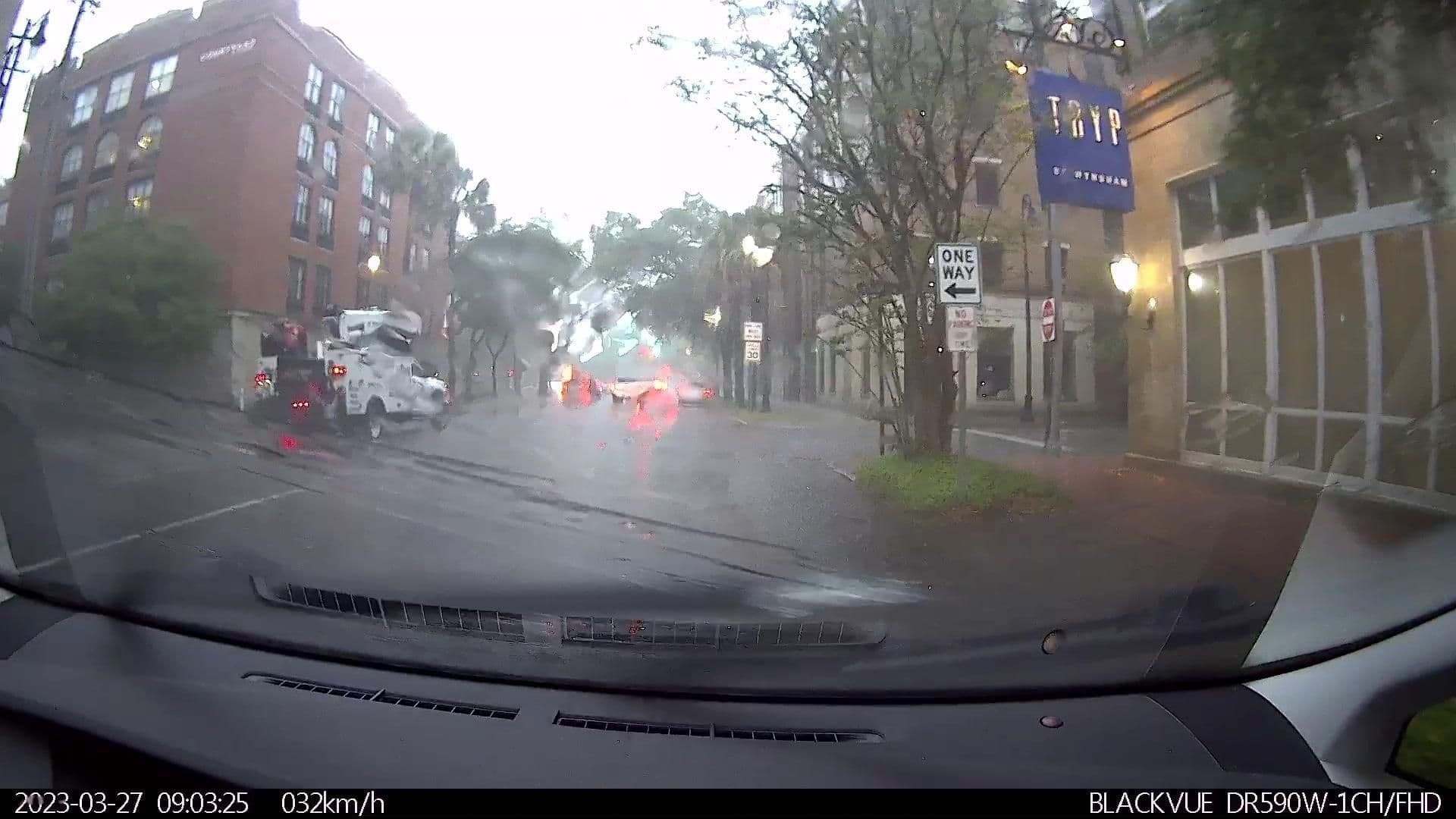 Street view near Country Inn & Suites Savannah Historic District, Savannah — © davegis (CC BY-SA · Mapillary)