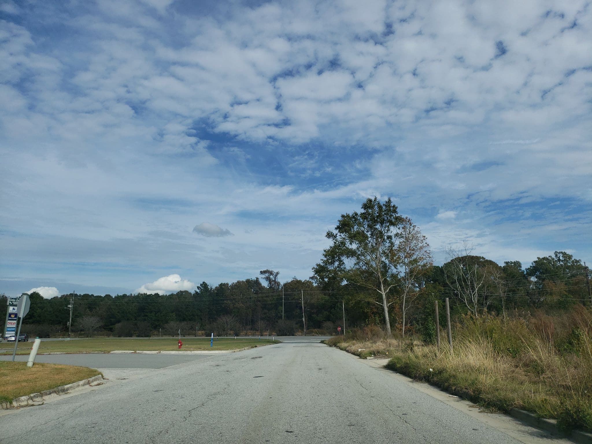 Street view near The Kingston, Savannah — © davegis (CC BY-SA · Mapillary)