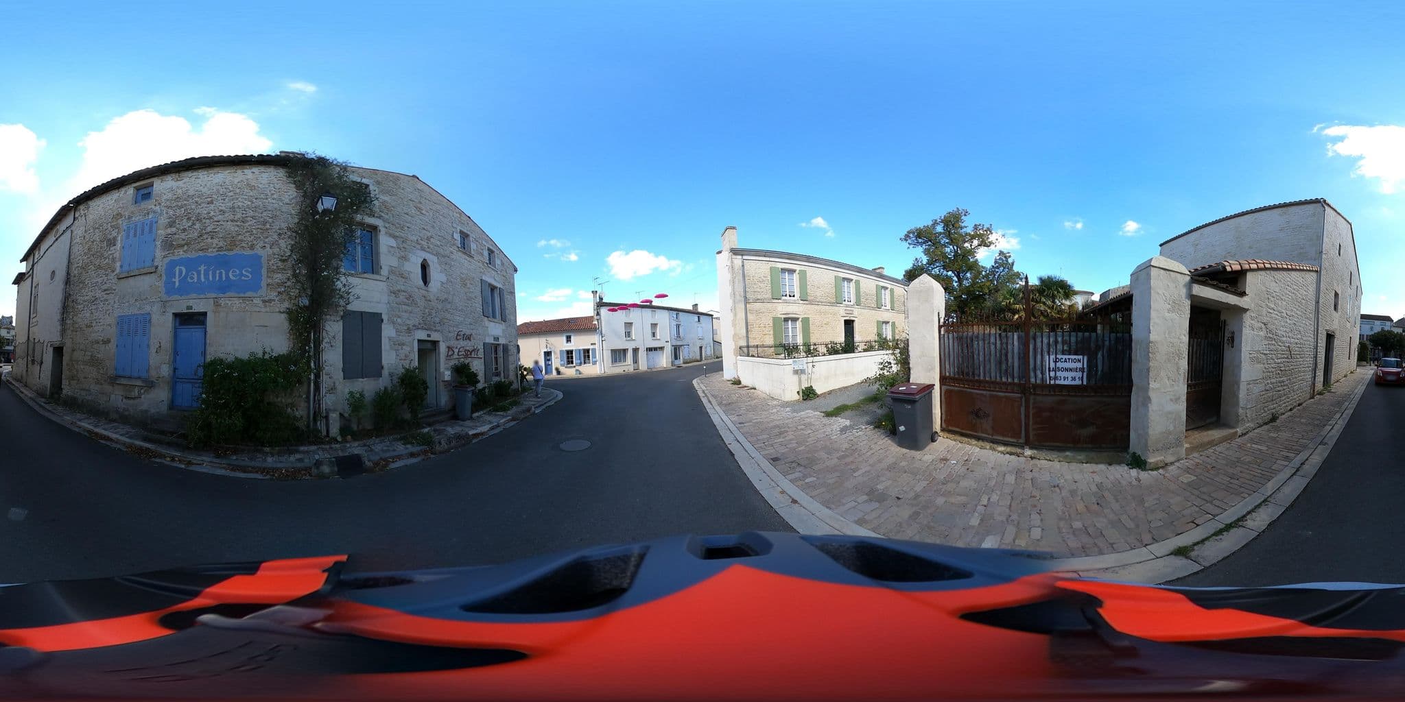 Street view near Le Fief du Marais, Coulon — © cayenne (CC BY-SA · Mapillary)