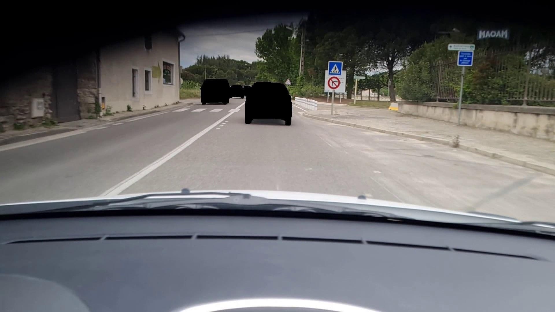 Street view near L'Auberge d'Uzes, Uzès — © si3p0 (CC BY-SA · Mapillary)