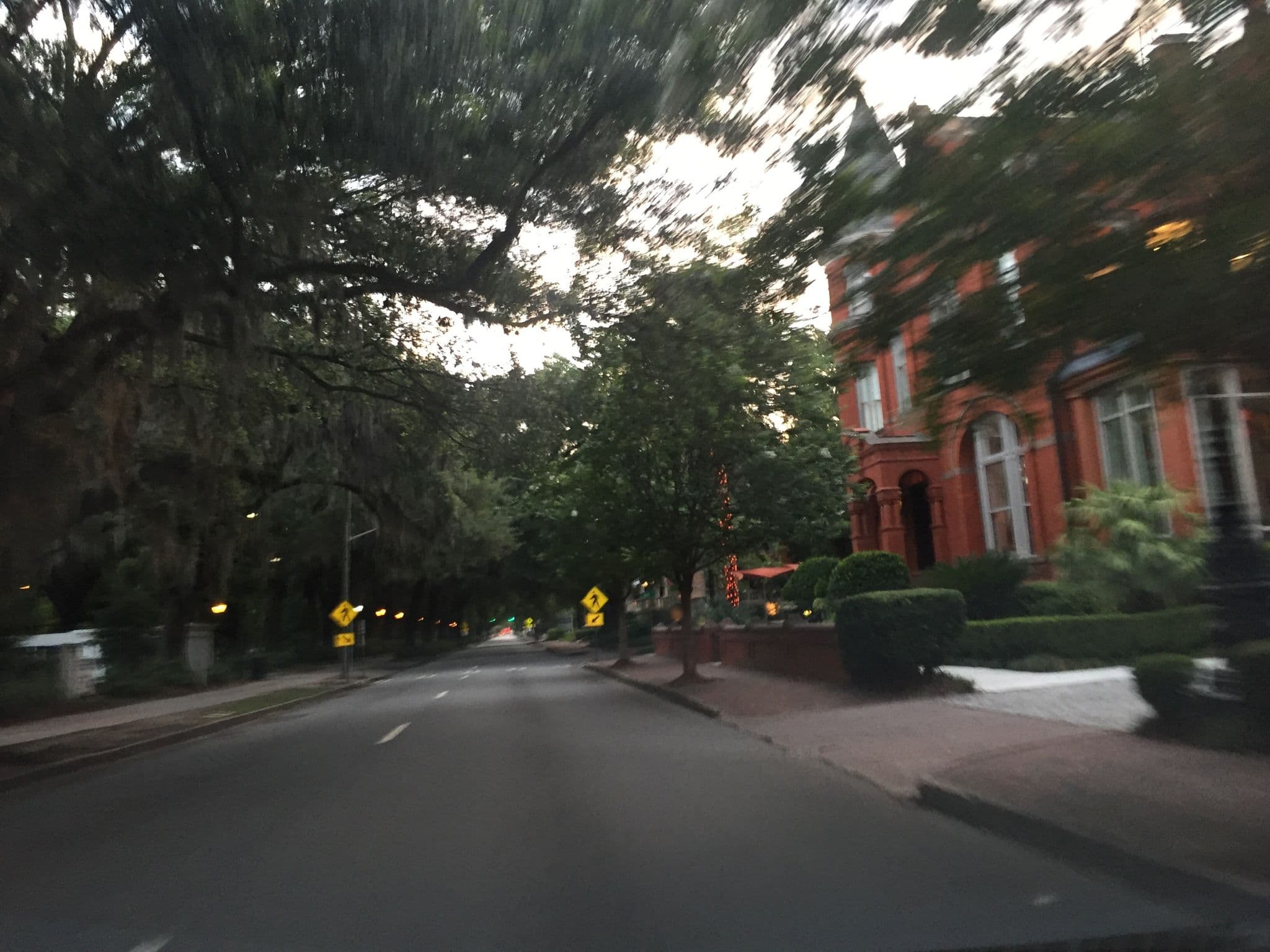 Street view near Poseidon Spa, Savannah — © davegis (CC BY-SA · Mapillary)