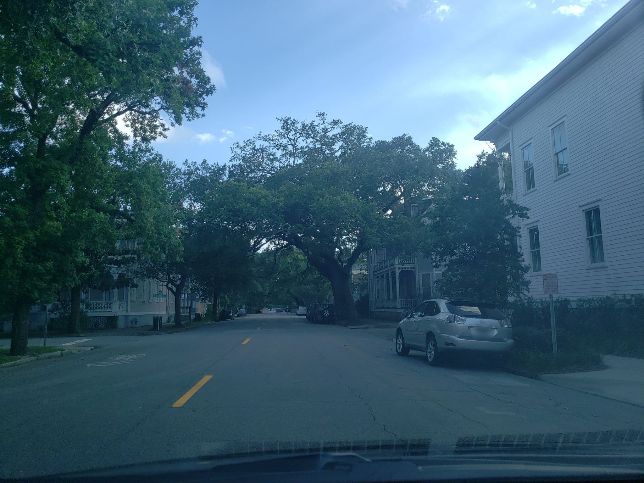 Street view near 912 Barnard Bed & Breakfast, Savannah — © davegis (CC BY-SA · Mapillary)