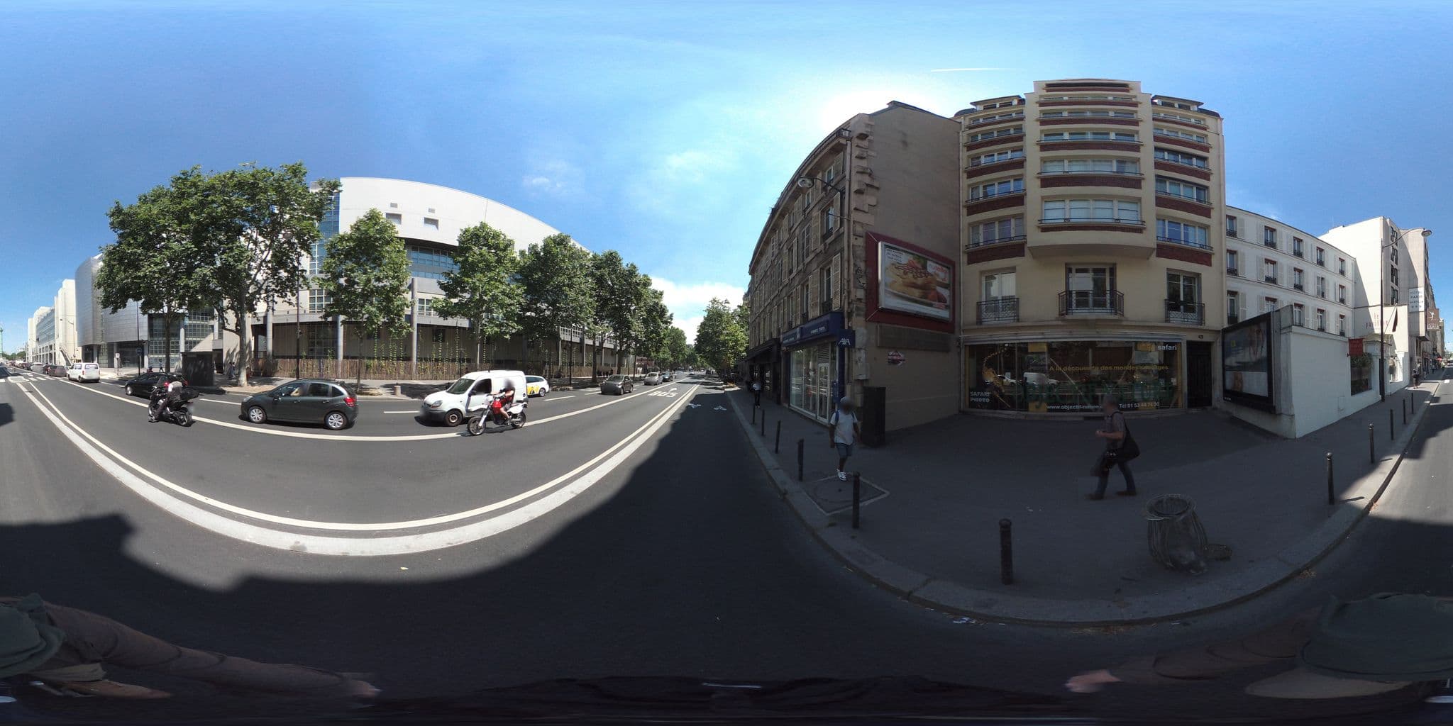 Street view near Le Pavillon Bastille, Quinze-Vingts — © geovelo (CC BY-SA · Mapillary)