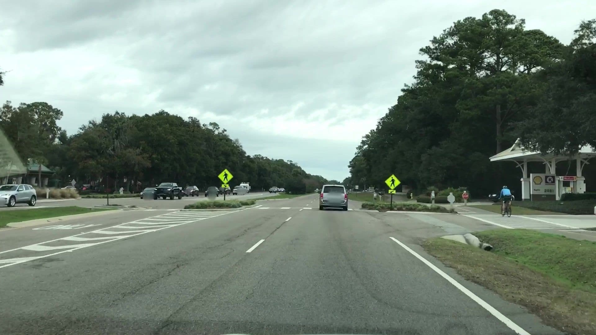 Street view near Motel 6, Hilton Head Island — © lvl5 (CC BY-SA · Mapillary)