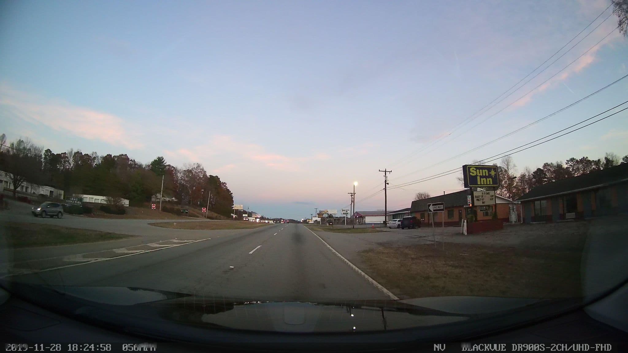 Street view near Sun Inn, Powdersville — © miken (CC BY-SA · Mapillary)