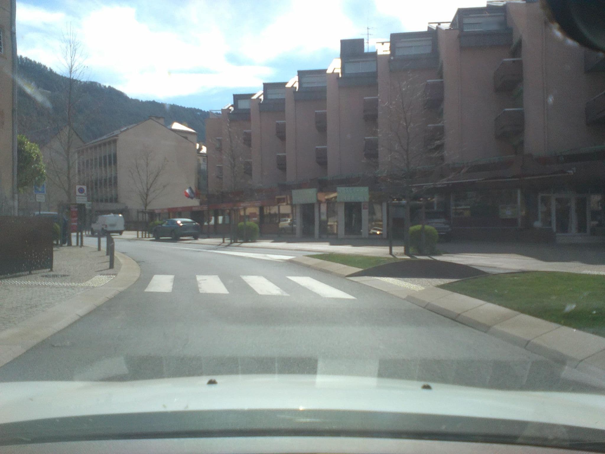 Street view near Hôtel Urbain V, Mende — © blup (CC BY-SA · Mapillary)