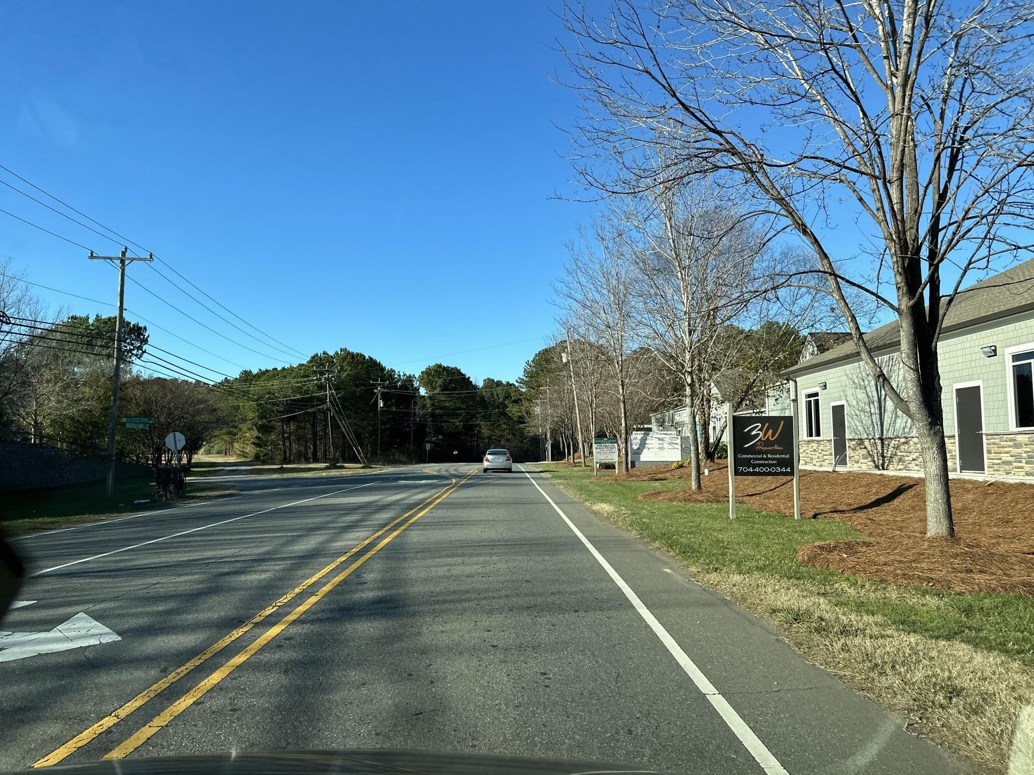 Street view near Lala Land, Mount Holly — © aftcpics471 (CC BY-SA · Mapillary)