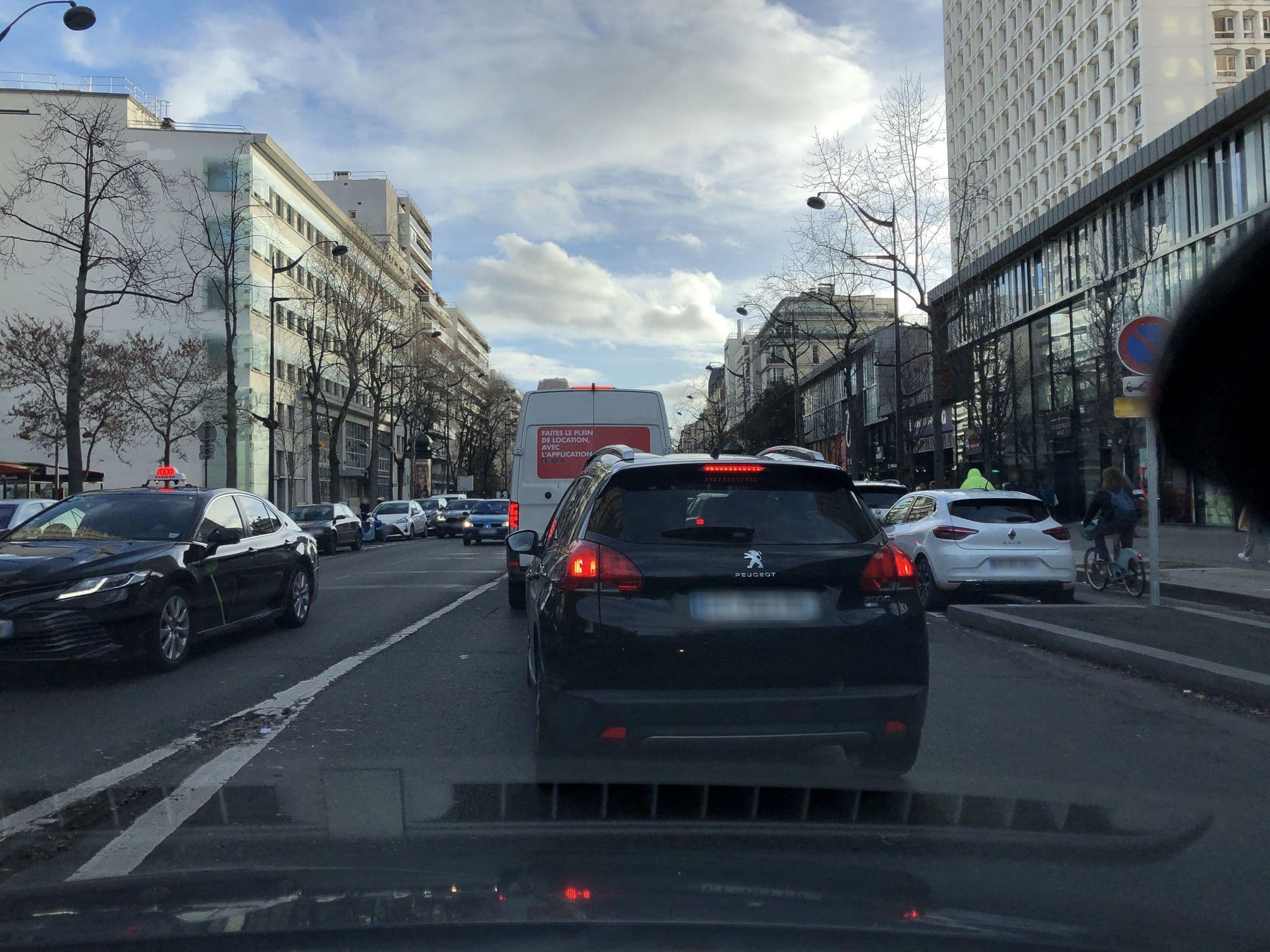 Street view near Ibis, Paris 13 Gobelins — © jerome92370 (CC BY-SA · Mapillary)