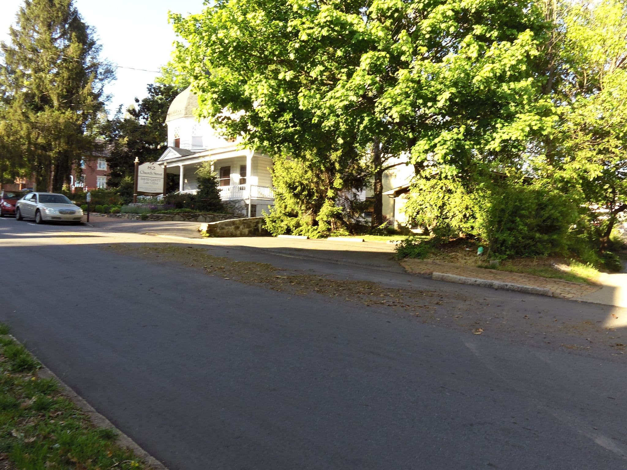 Street view near Arthouse Hostal, Asheville — © allen (CC BY-SA · Mapillary)