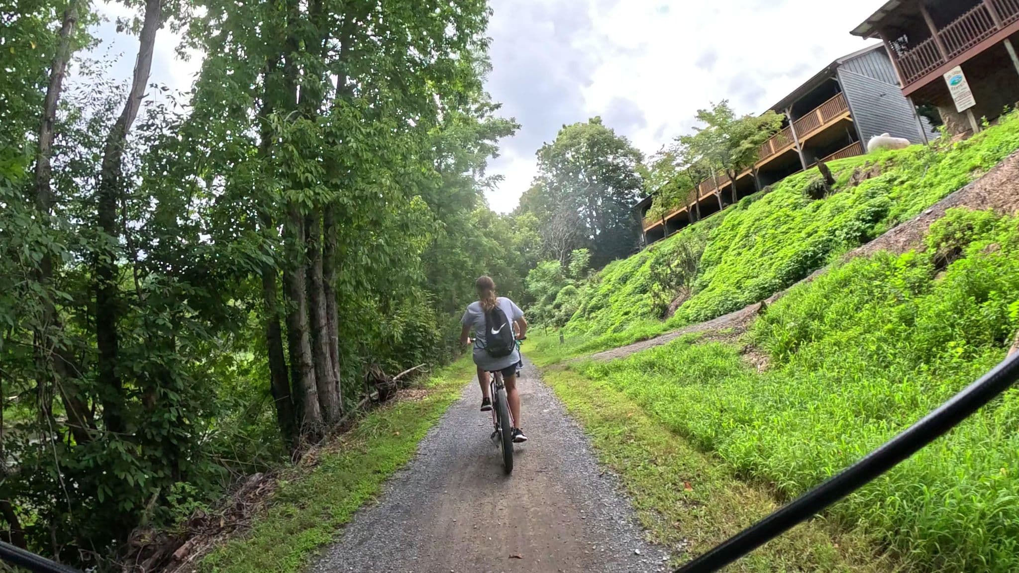 Street view near River Trail Cabins, Glade Spring — © AmericanMapper (CC BY-SA · Mapillary)