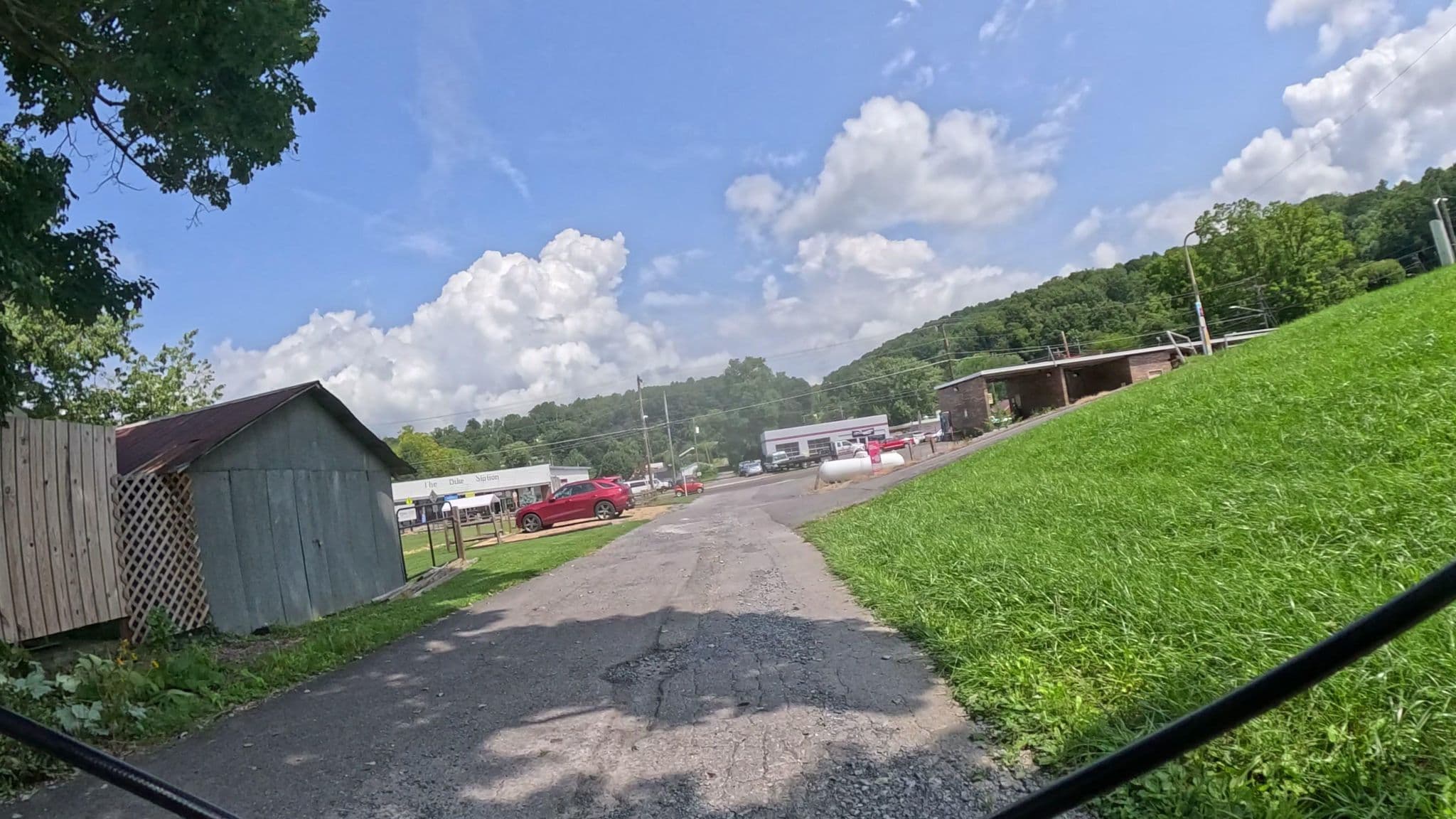 Street view near Appalachian Trail Town Inn, Glade Spring — © AmericanMapper (CC BY-SA · Mapillary)