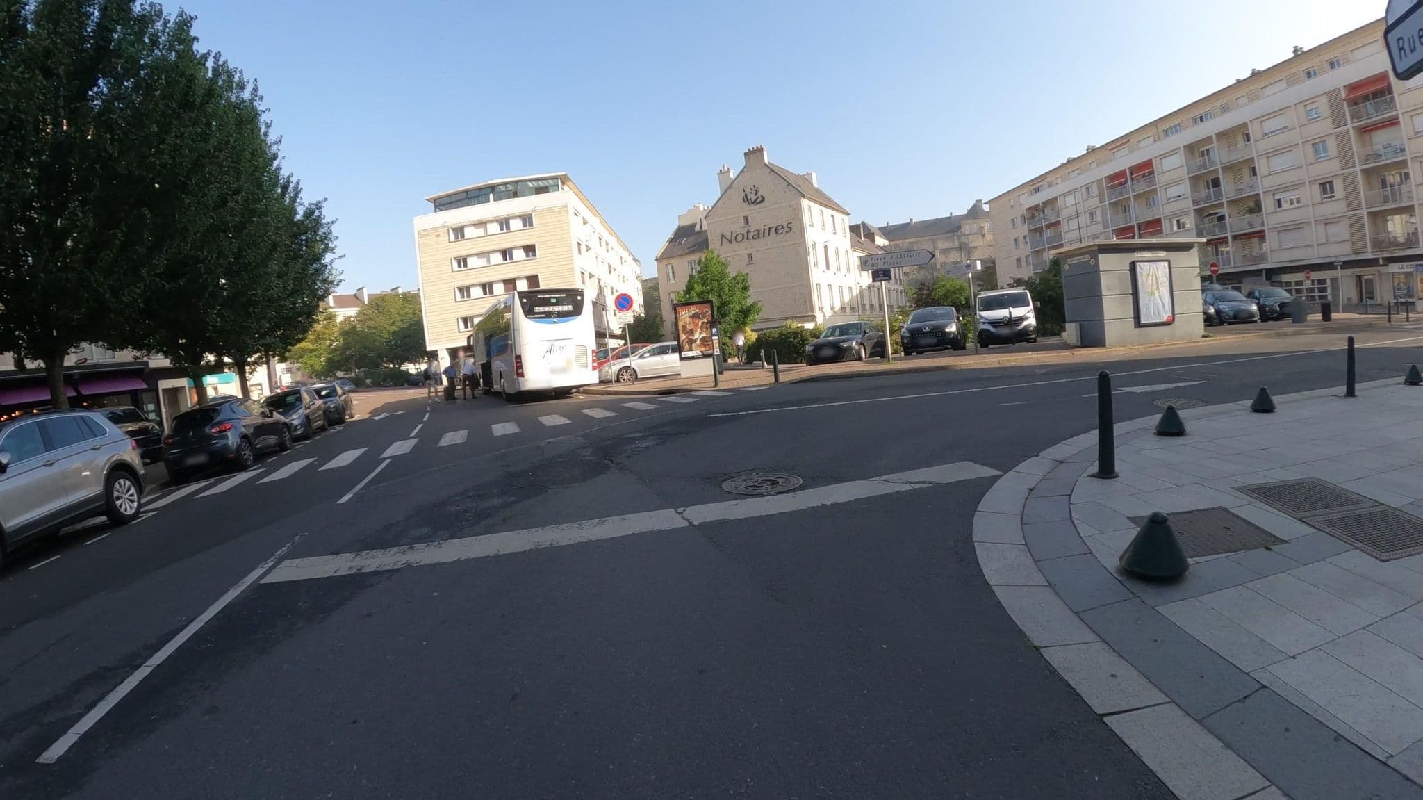 Street view near Hôtel des Quatrans, Caen — © Nzau (CC BY-SA · Mapillary)