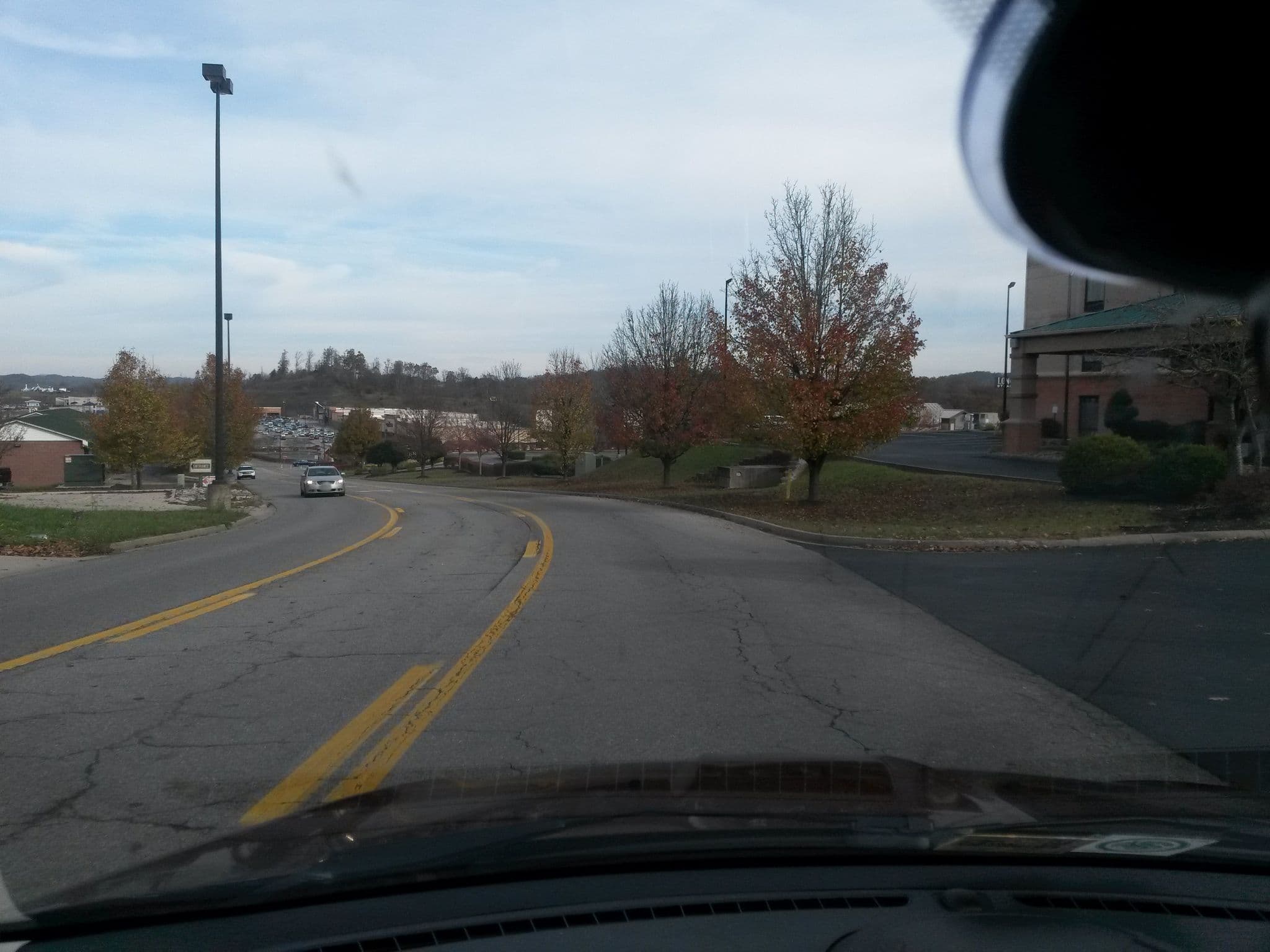 Street view near Holiday Inn Express Hotel & Suites Charleston-Southridge, an IHG Hotel, Dunbar — © kwrigh01 (CC BY-SA · Mapillary)