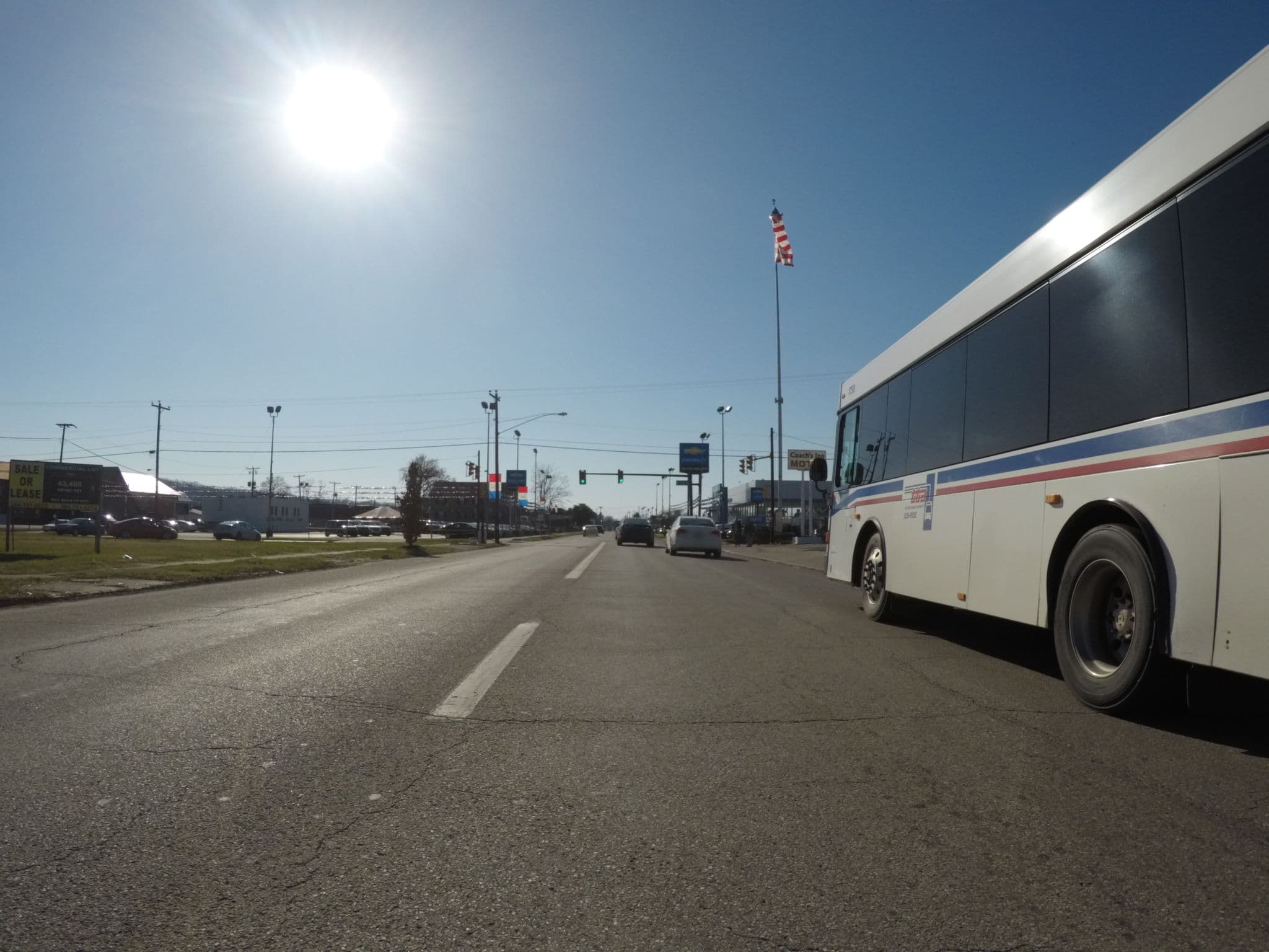 Street view near Vidhee, Huntington — © pkoby (CC BY-SA · Mapillary)