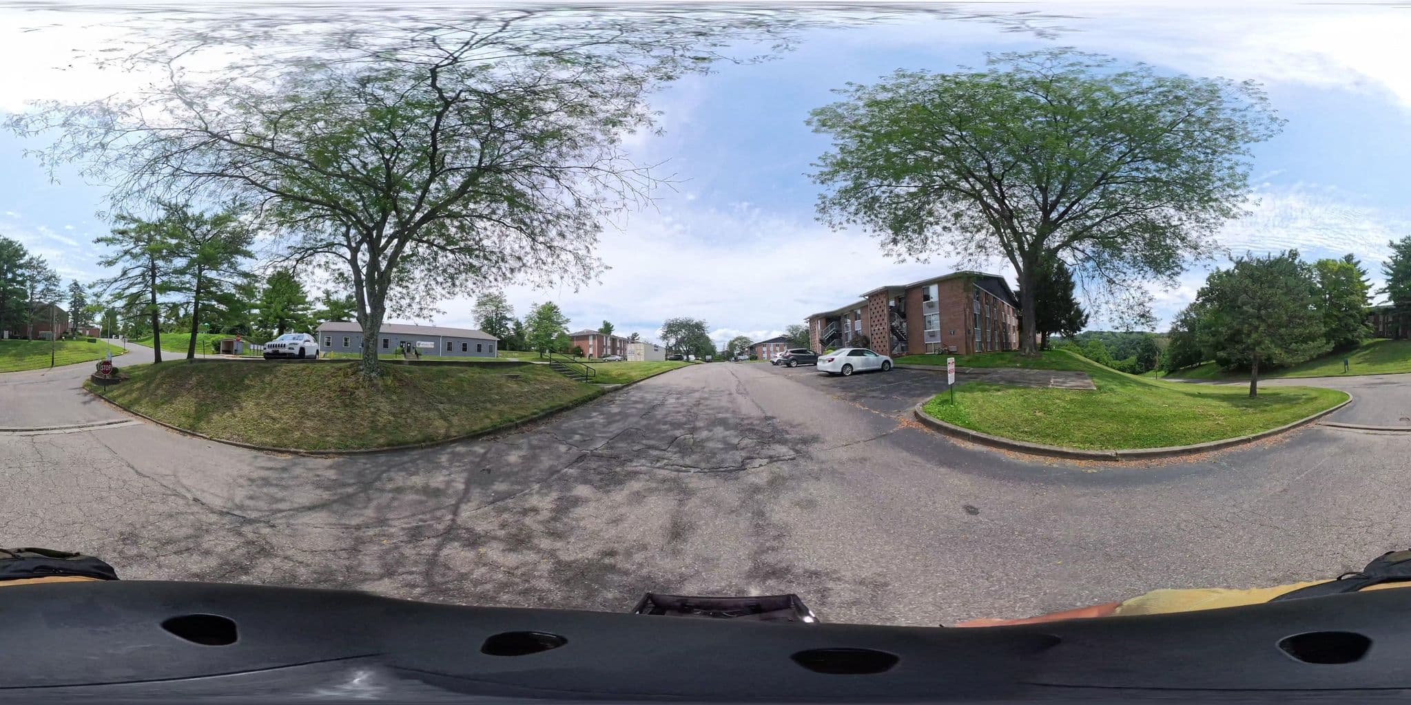 Street view near Campus Heights, The Plains — © rdelach (CC BY-SA · Mapillary)