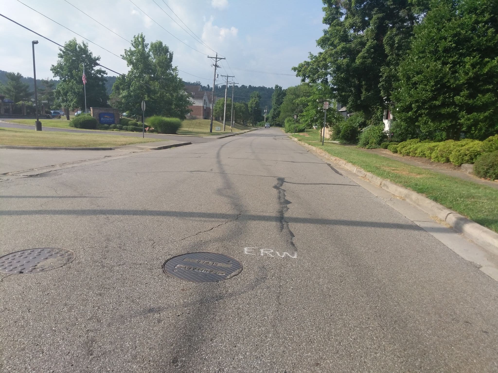 Street view near Quality Inn, The Plains — © rdelach (CC BY-SA · Mapillary)