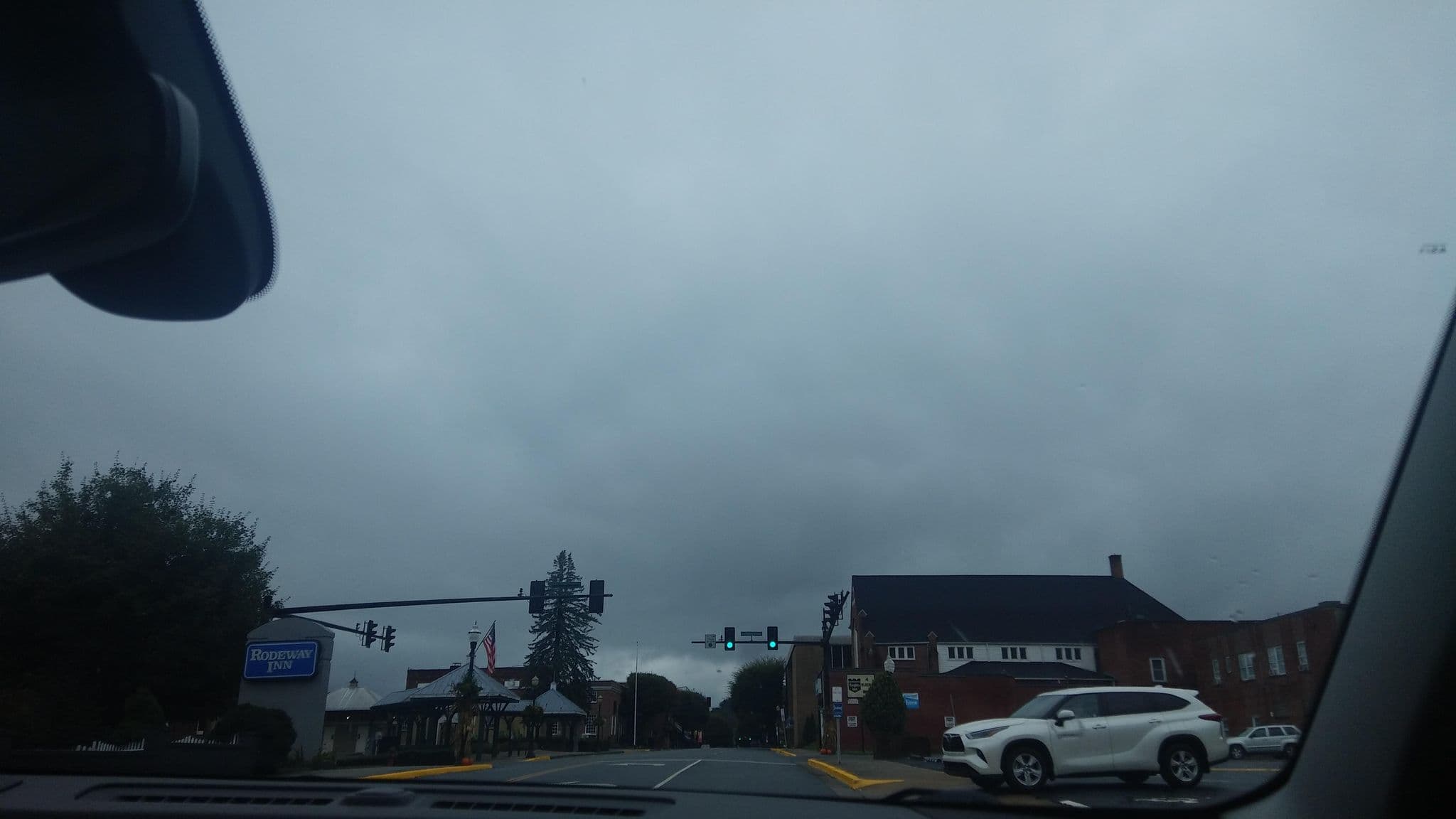Street view near Rodeway Inn Galax Highway 58, Galax — © jacklehoullier (CC BY-SA · Mapillary)