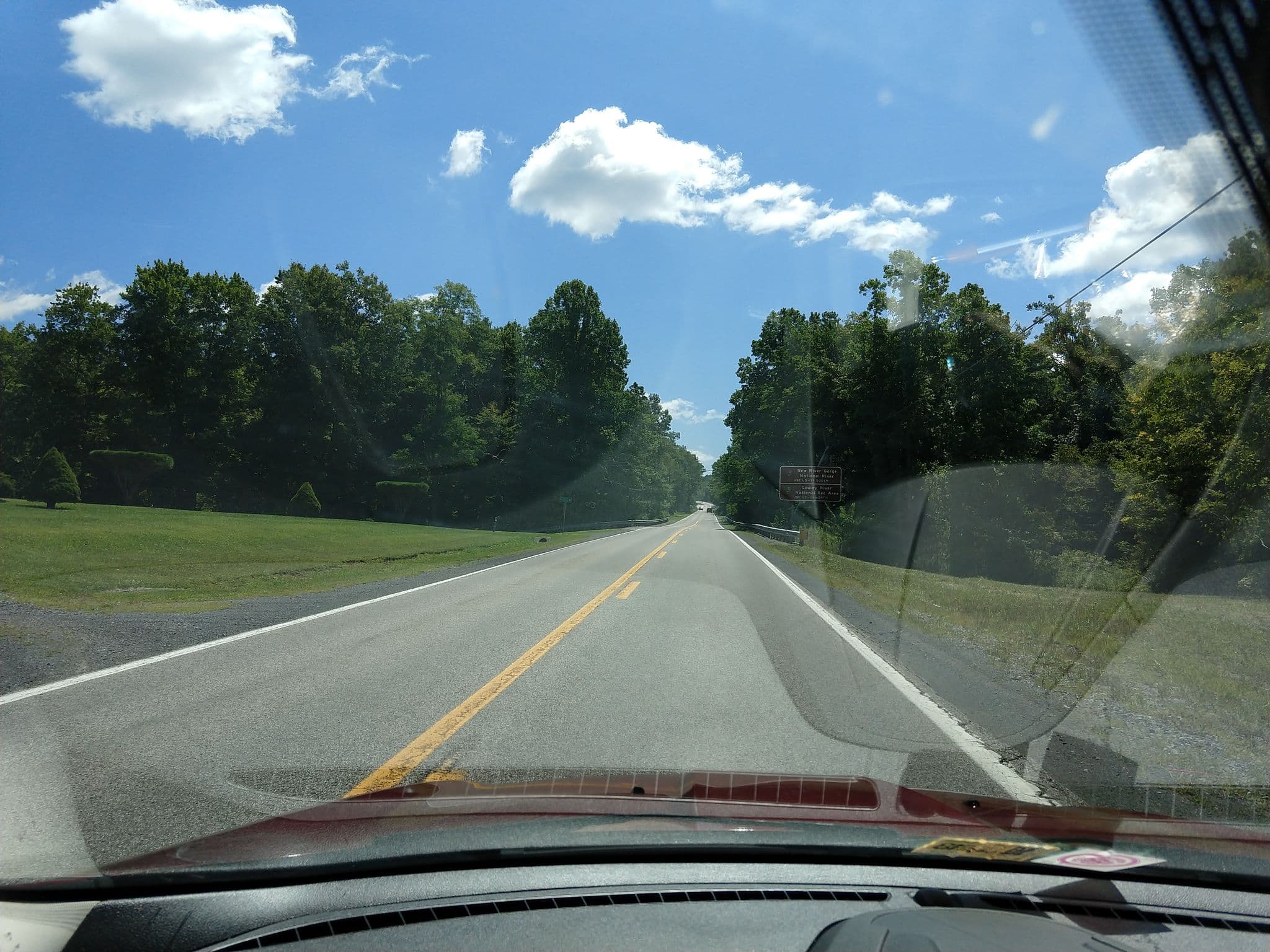 Street view near North American River Runners, Ansted — © kwrigh01 (CC BY-SA · Mapillary)