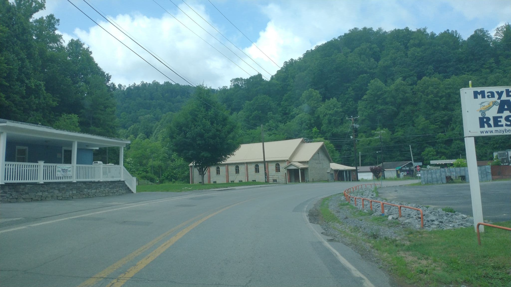 Street view near Maybeury ATV Resort, Bluewell — © sneas (CC BY-SA · Mapillary)